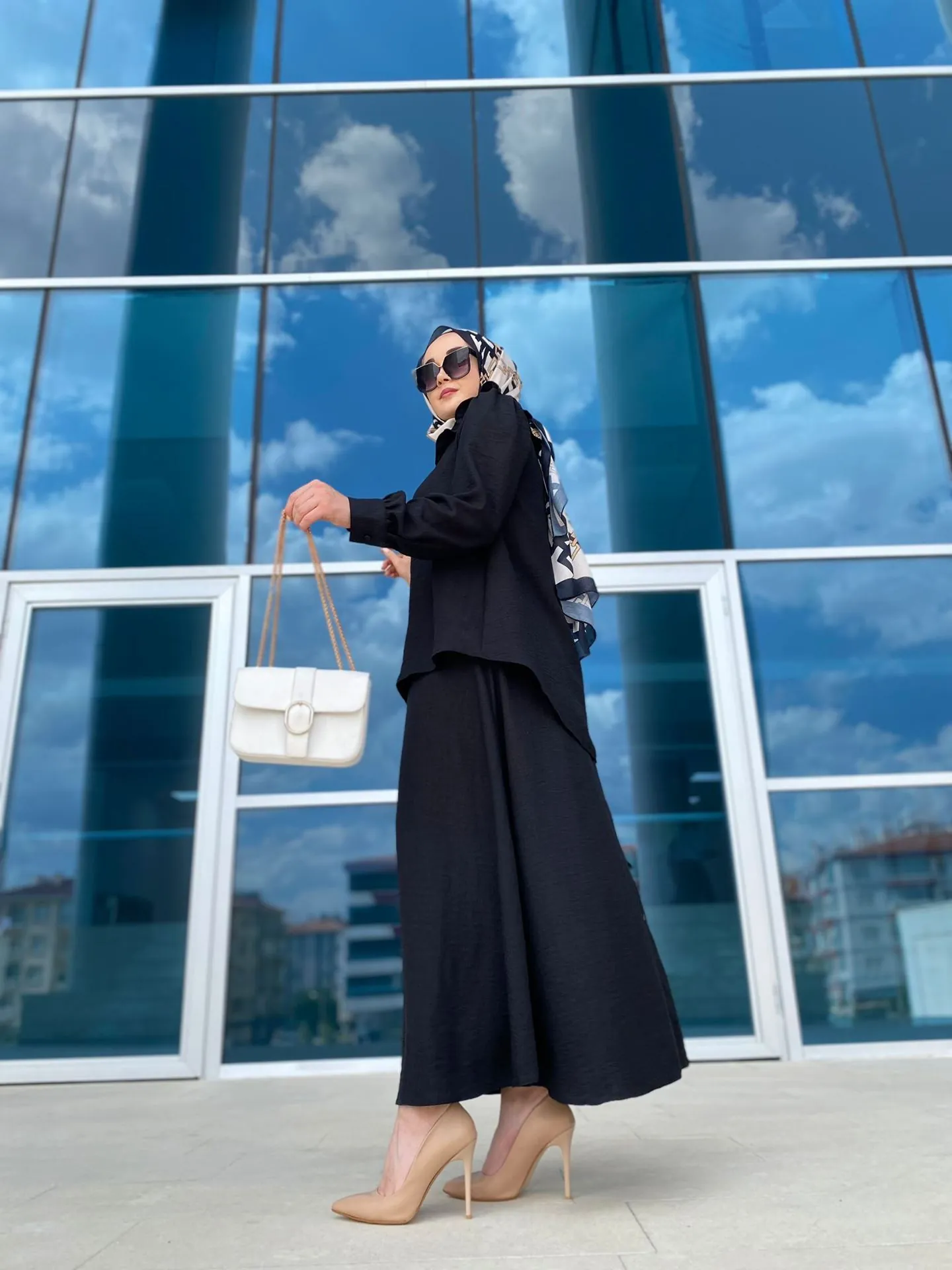 Mevlana Etekli , Yaka Detaylı Alt Üst Takım -Siyah