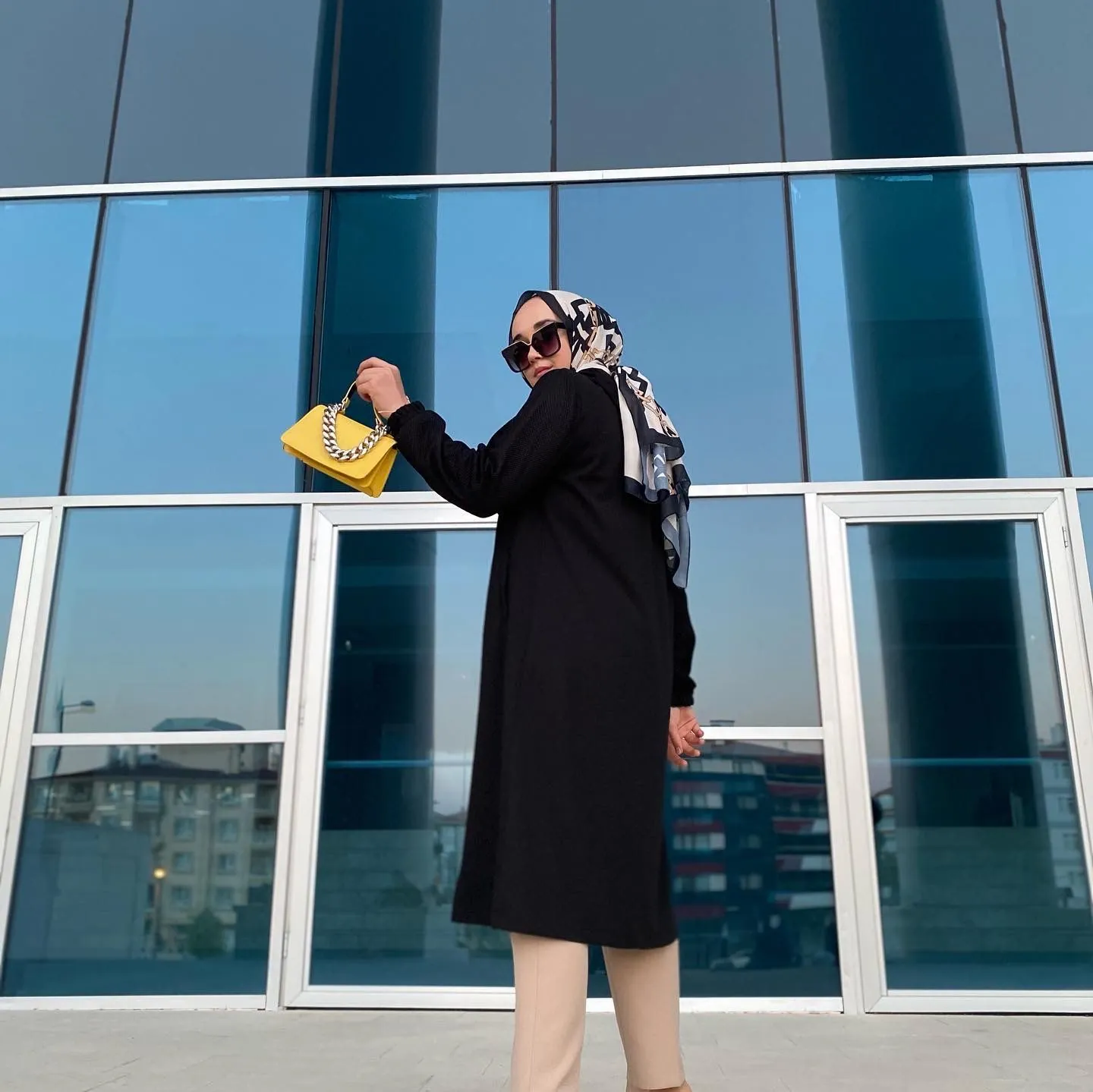 File Detaylı Kapüşonlu Kap