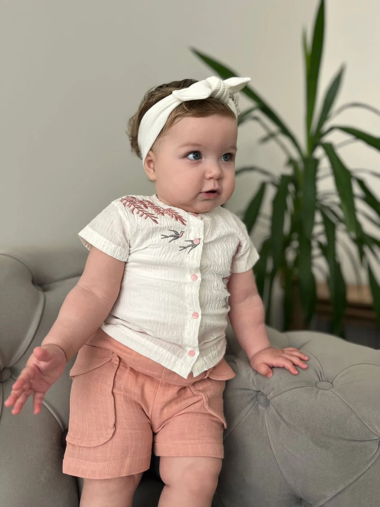 Miniğimin Cicileri Yeşil Kız Bebek Dal Nakışlı Müslin Kumaş Şortlu Takım - Gül Kurusu