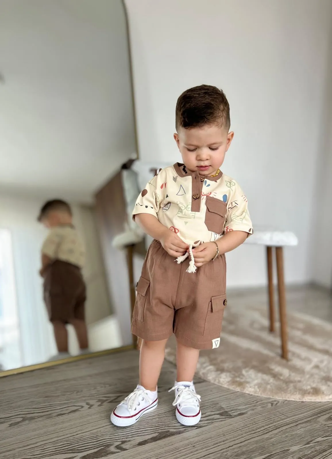 Miniğimin Cicileri Müslin Etnik Desen Cep Detaylı Tshirt Şortlu Erkek 2 li Takım - Kahverengi