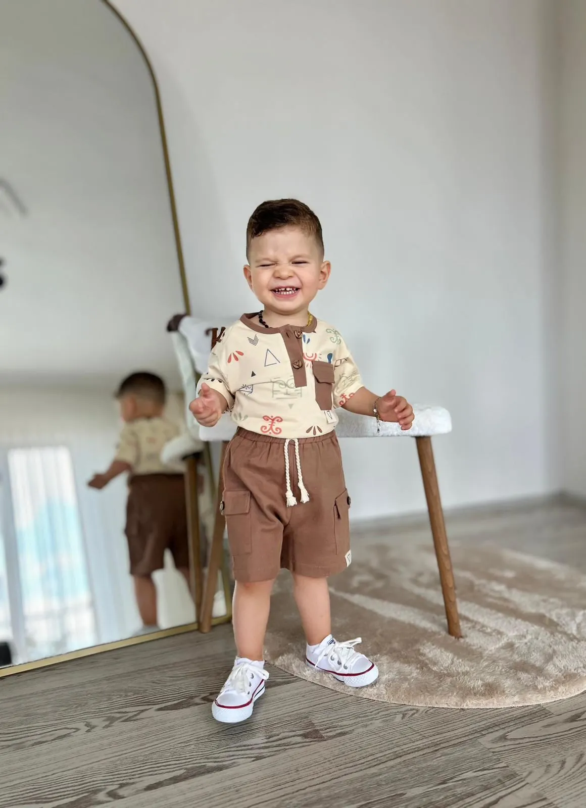 Miniğimin Cicileri Müslin Etnik Desen Cep Detaylı Tshirt Şortlu Erkek 2 li Takım - Kahverengi