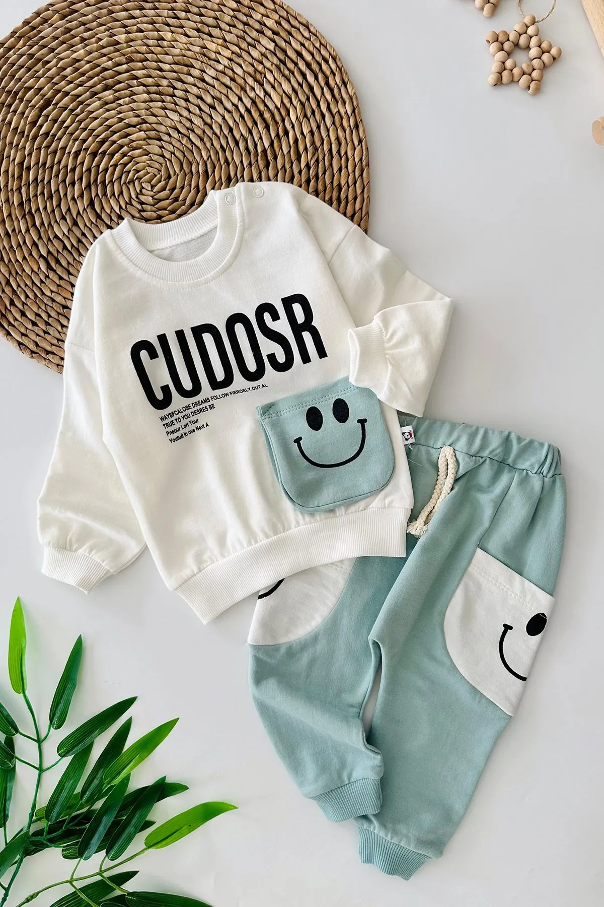 Miniğimin Cicileri Gülücük Cep Detaylı Erkek Bebe Takım - Yeşil