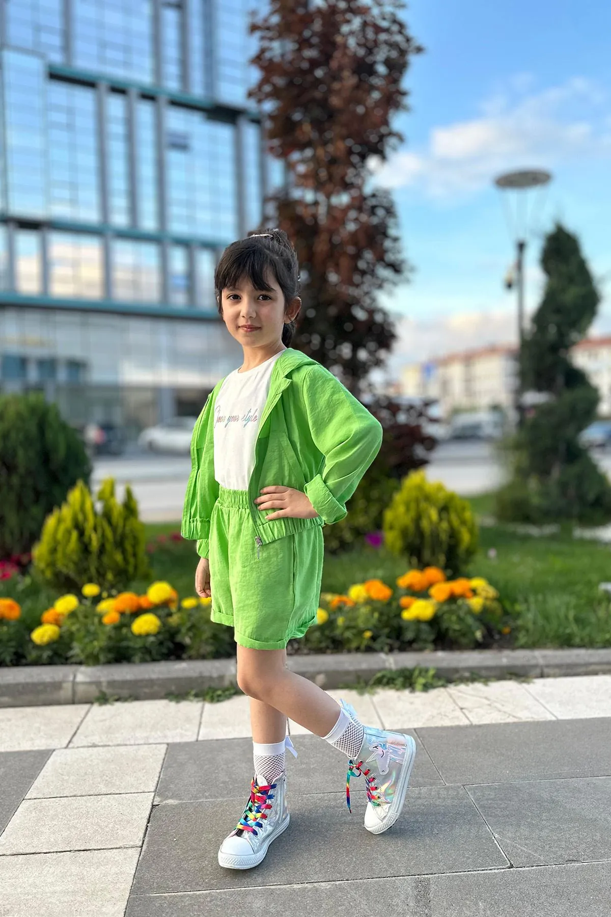 Miniğimin cicileri kapüşonlu hırka ve şort kız çocuk 2 li takım