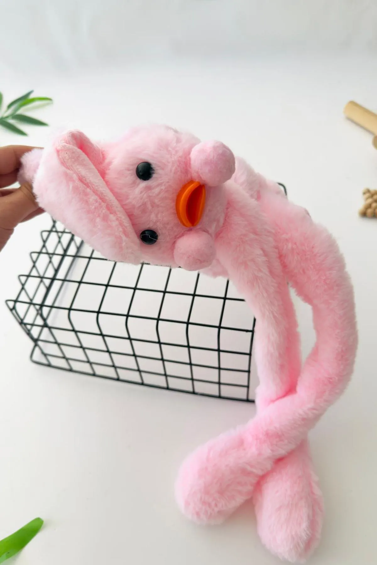Miniğimin Cicileri Ördek Detaylı Kışlık Sesli Kız Çocuk Peluş Kulaklık - Pembe