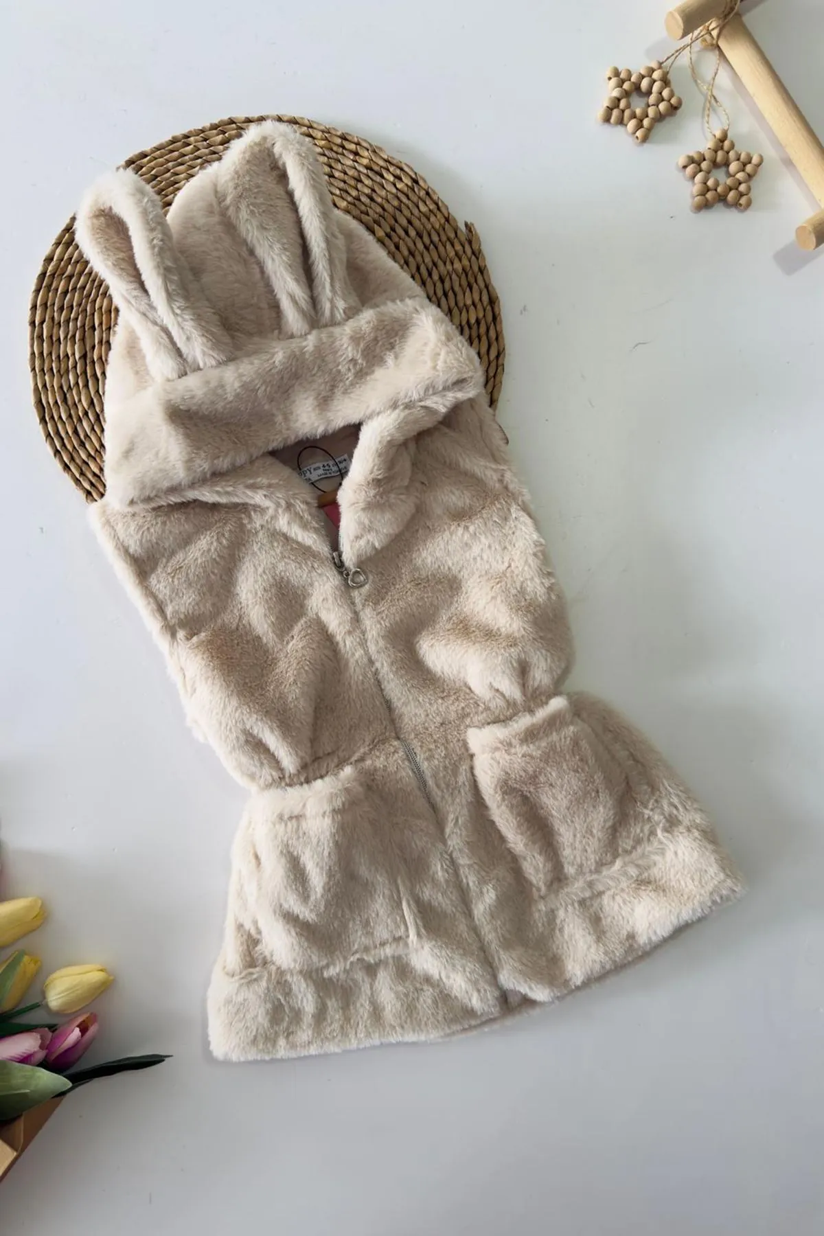 Miniğimin Cicileri Kulak Detaylı Peluş Cepli Çocuk Yelek - Bej