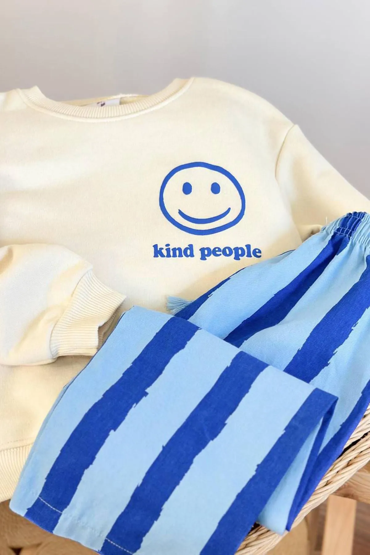 Miniğimin Cicileri Smile Detaylı Çizgili Unisex Çocuk Takım - Mavi