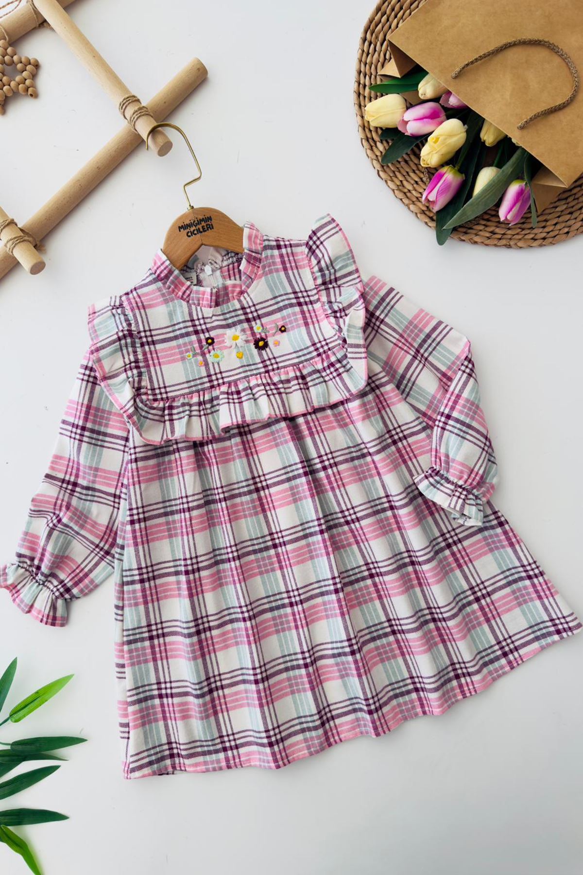 Miniğimin Cicileri Ekose Çiçek Nakış Detaylı Kız Çocuk Elbise - Mor