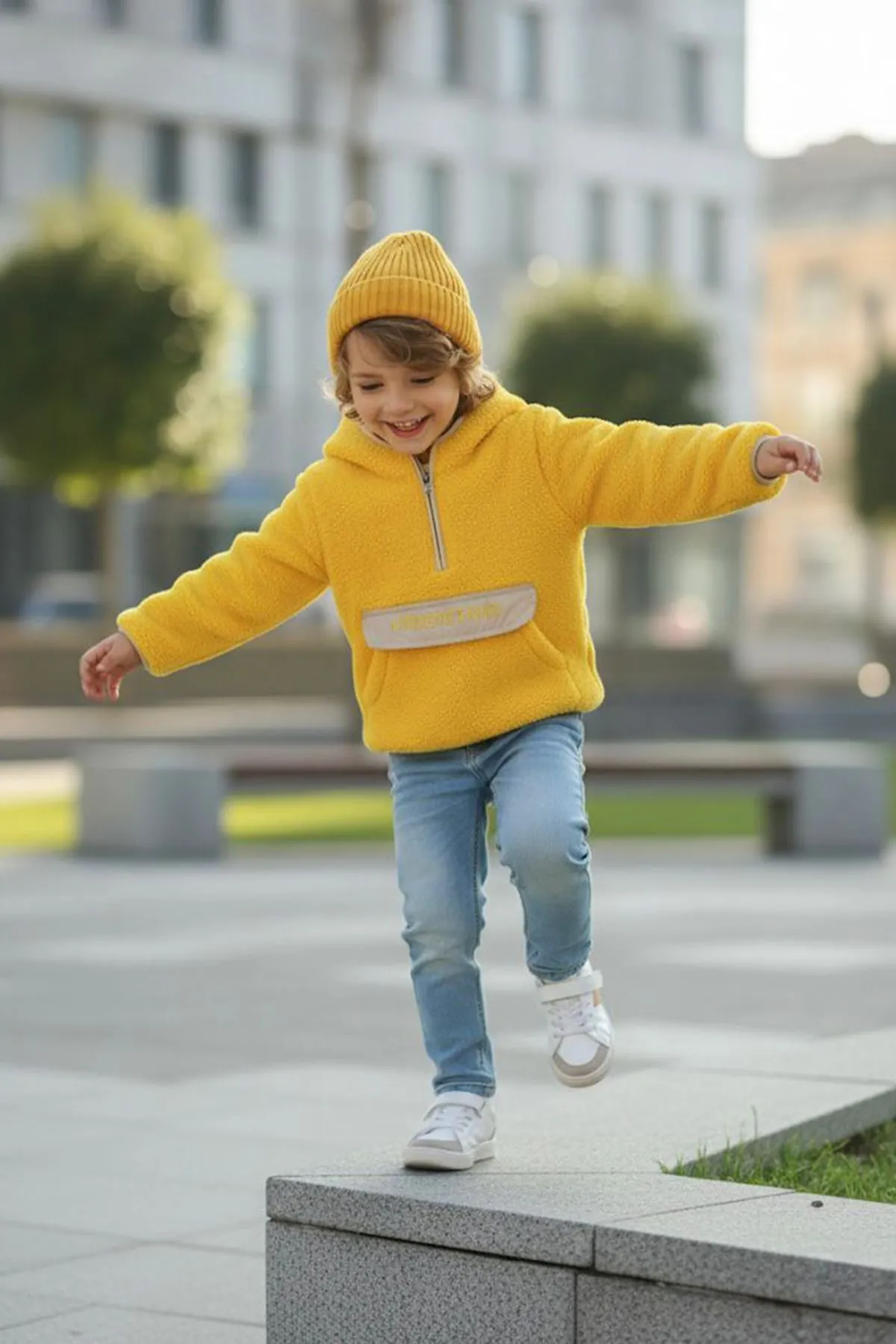 Miniğimin Cicileri Kanguru Cep Detaylı Kapüşonlu Unisex Çocuk Polar Sweat - Sarı