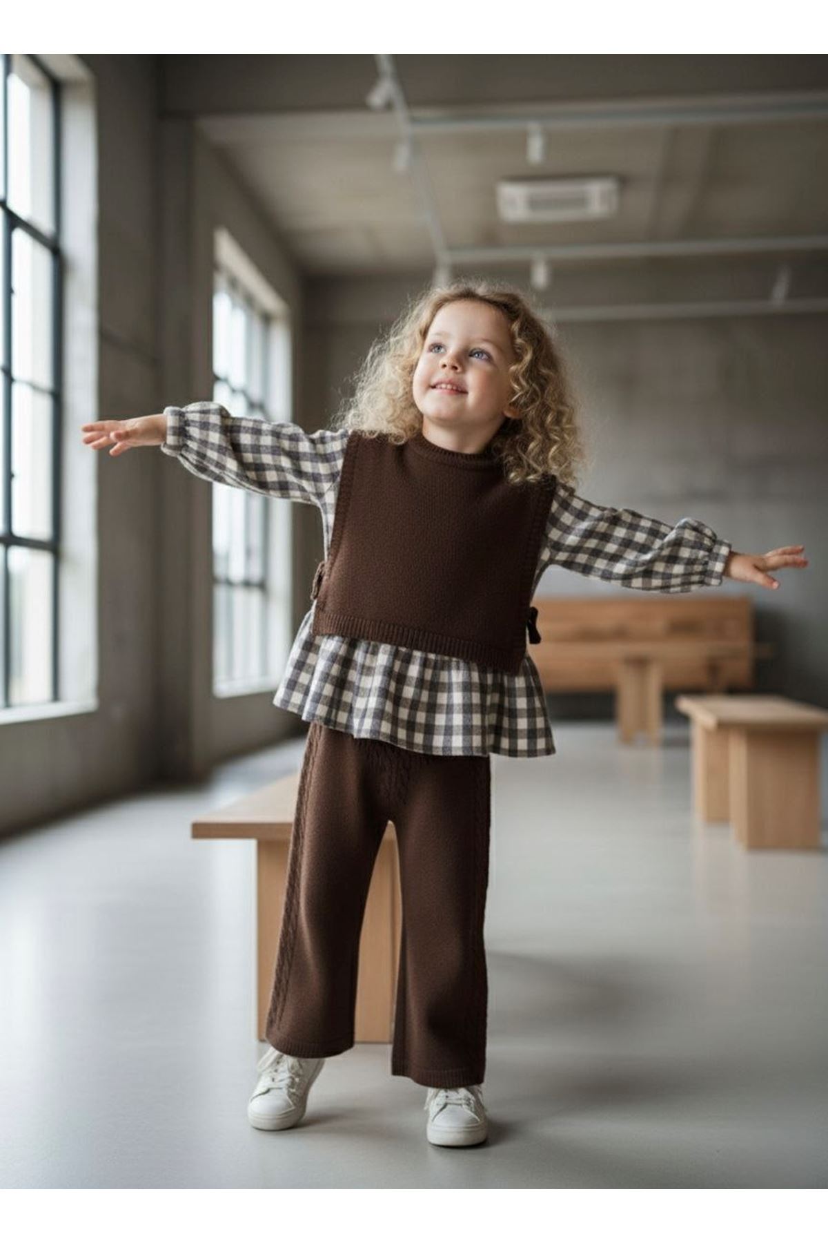 Miniğimin Cicileri Ekose Gömlekli Triko Kız Çocuk Takım - Kahve