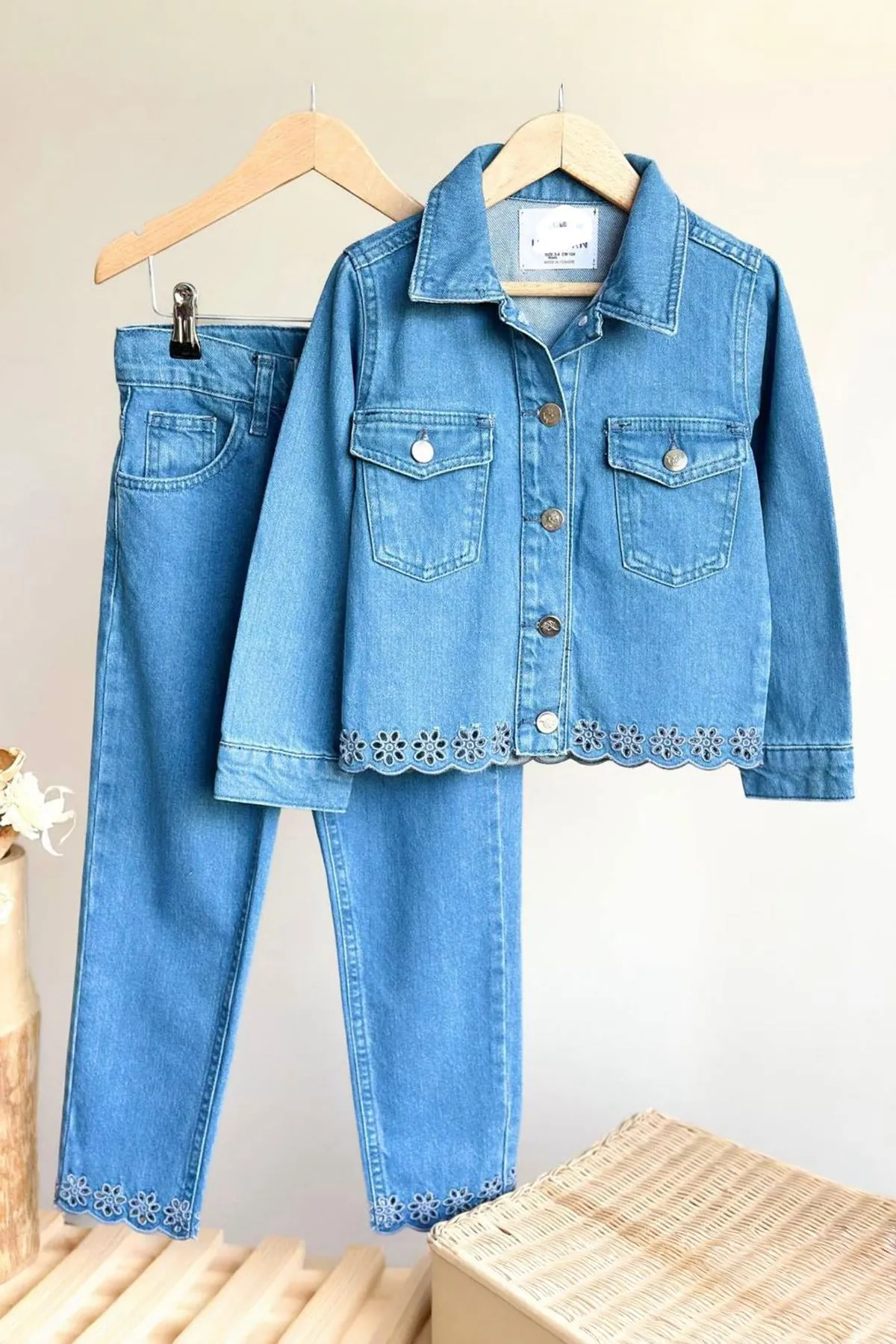 Miniğimin Cicileri Lazer Kesim Çiçek Desenli Denim Kız Çocuk 2 li Takım - Mavi