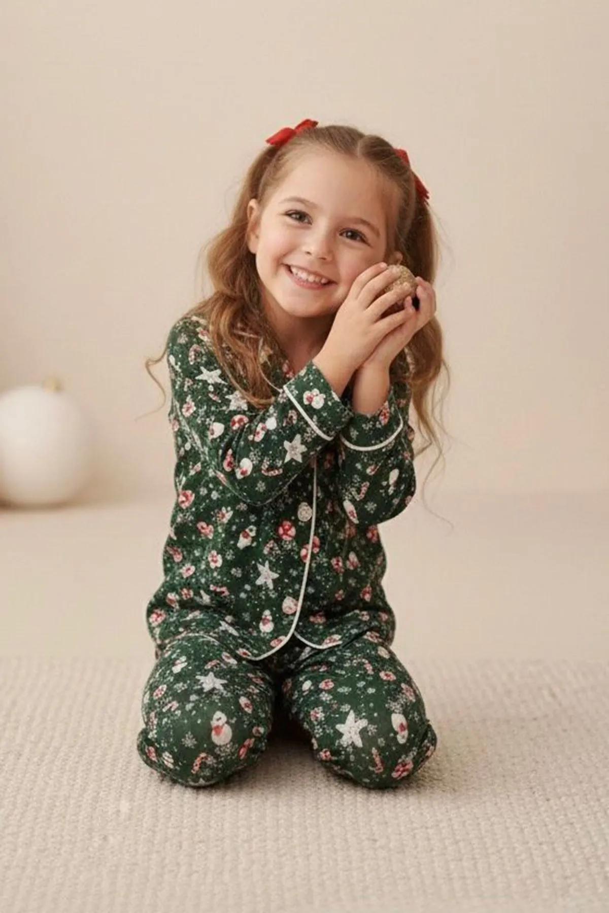 Miniğimin Cicileri Yılbaşı Kardanadam  Desenli Süet Kız Çocuk Pijama Takımı - Yeşil