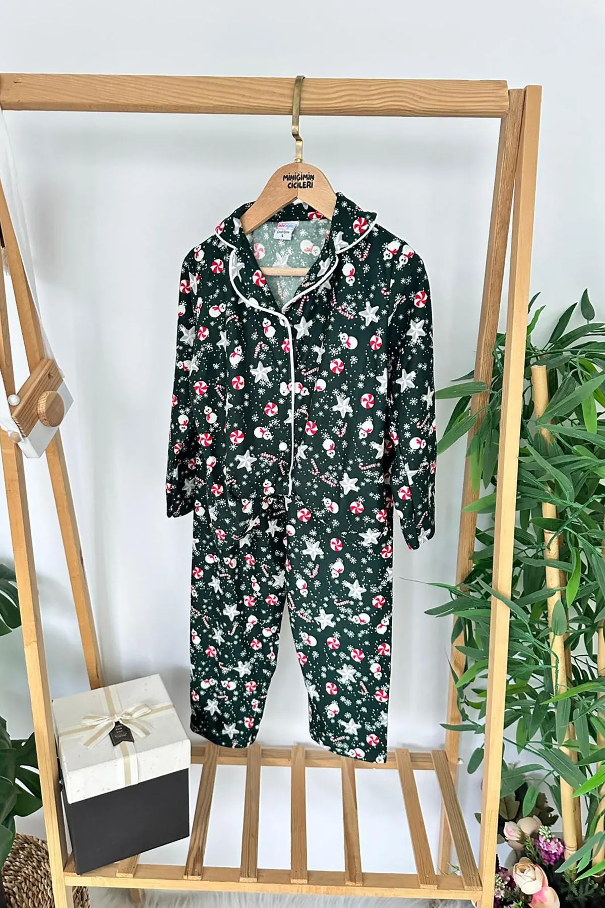 Miniğimin Cicileri Yılbaşı Kardanadam  Desenli Süet Kız Çocuk Pijama Takımı - Yeşil