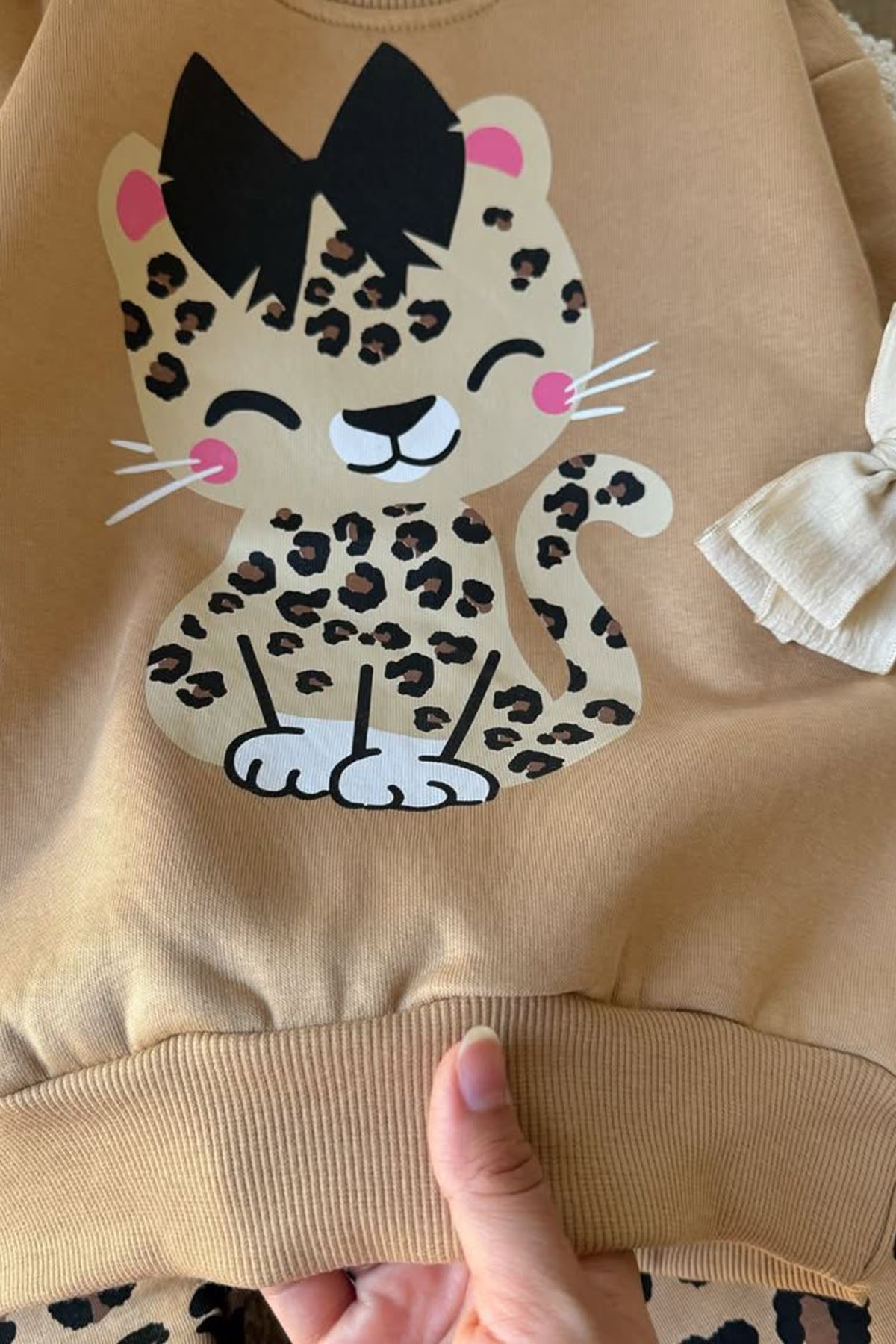 Miniğimin Cicileri Kesicil Baskılı Leopar Detaylı Kız Çocuk Kışlık Takım - Bej