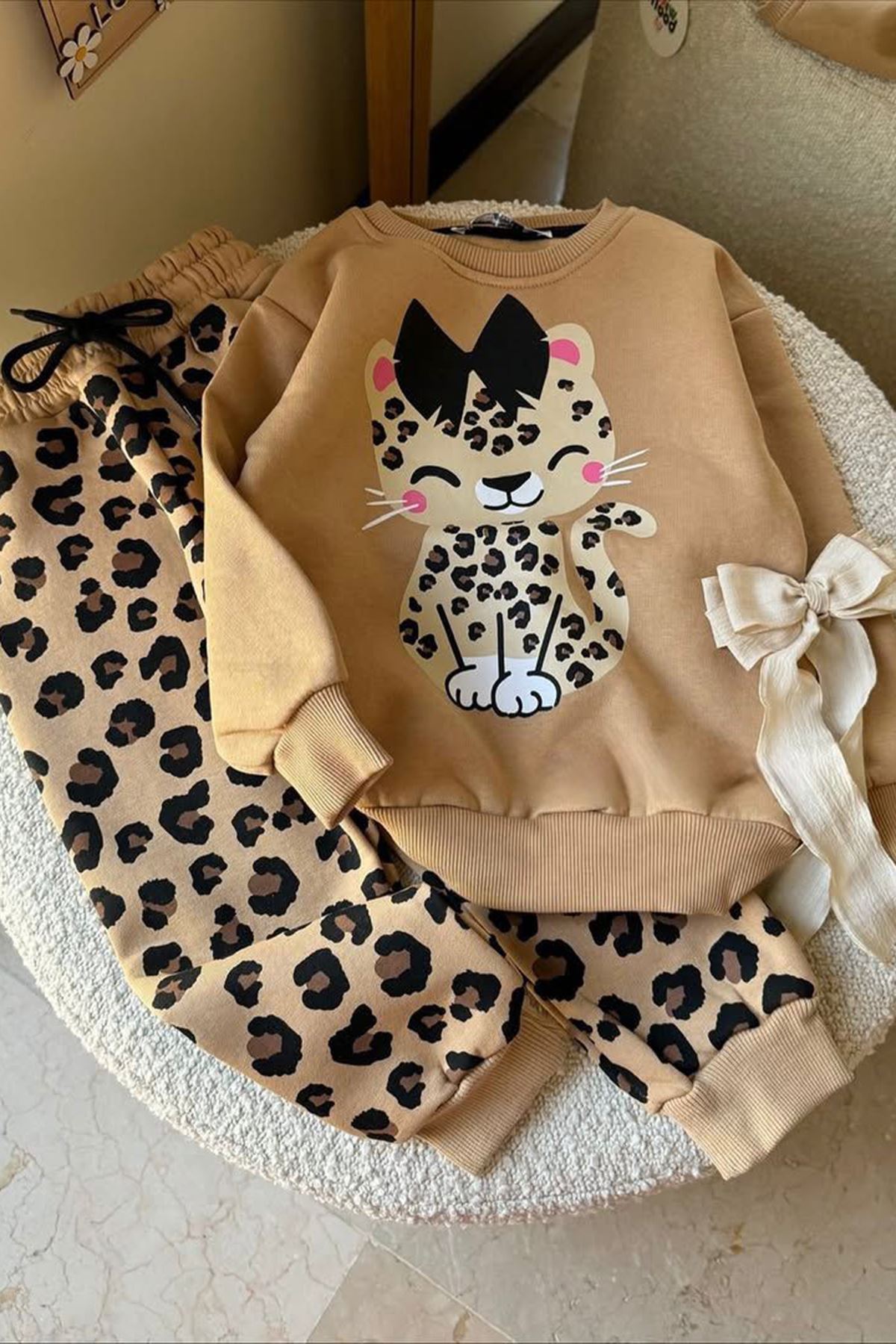Miniğimin Cicileri Kesicil Baskılı Leopar Detaylı Kız Çocuk Kışlık Takım - Bej