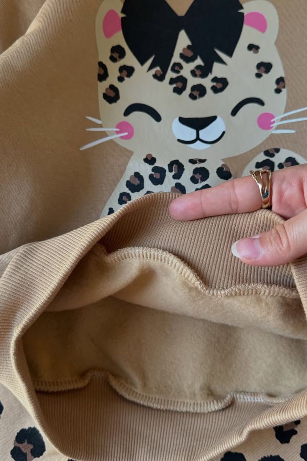 Miniğimin Cicileri Kesicil Baskılı Leopar Detaylı Kız Çocuk Kışlık Takım - Bej