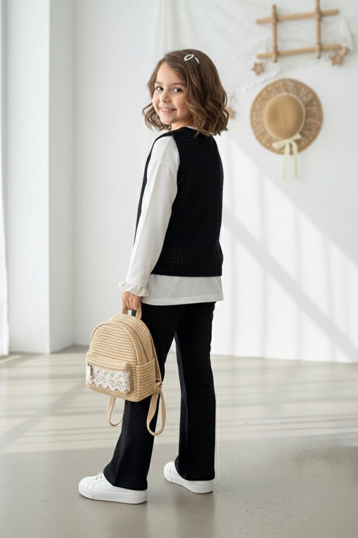 Miniğimin Cicileri Triko Örgü Süveterli Kız Çocuk Taşlı Taytlı 3 lü Takım - Siyah