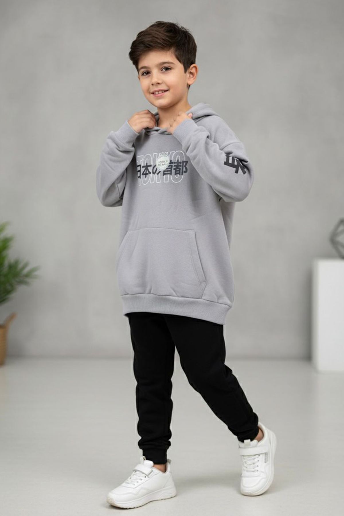 Miniğimin Cicileri Tokyo Baskılı Erkek Çocuk Kışlık Sweat - Gri