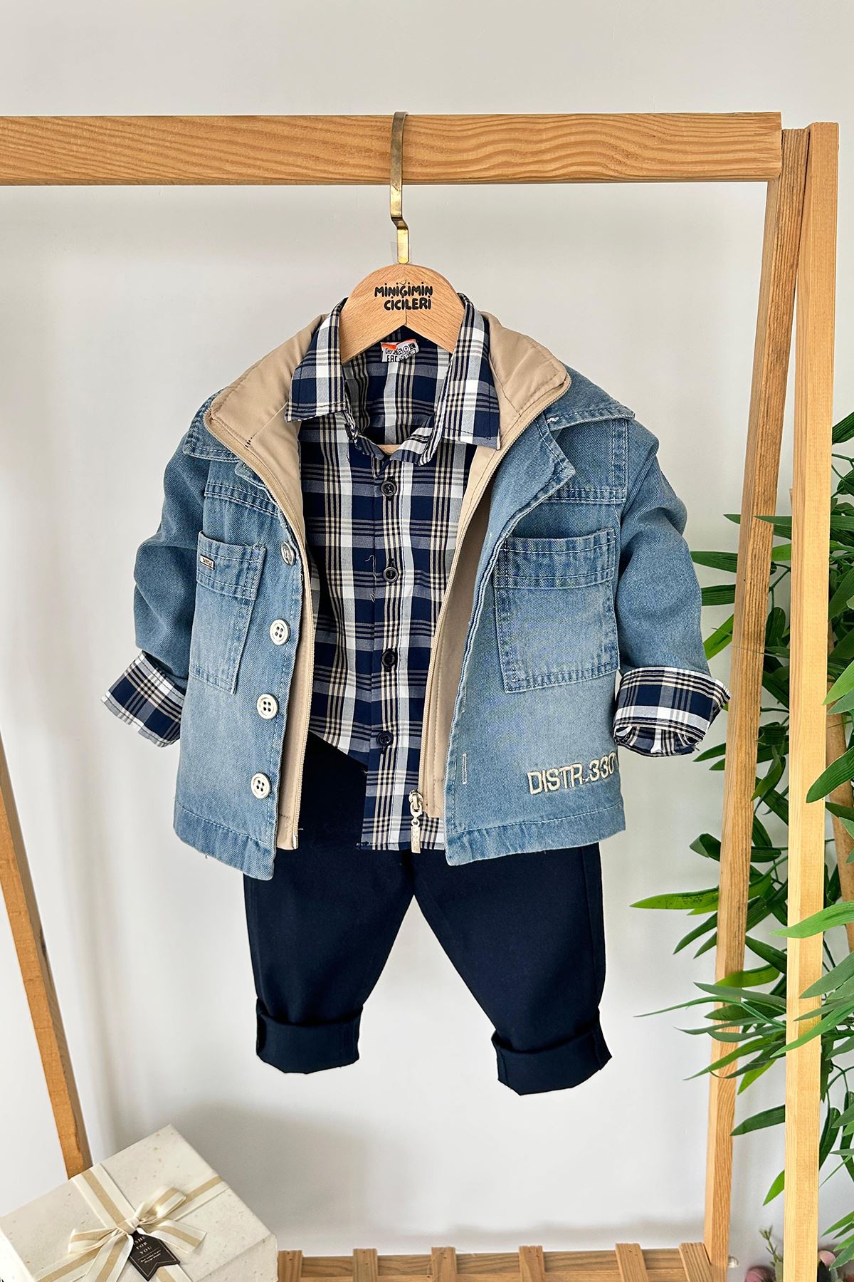 Miniğimin Cicileri Kot Ceketli Yelekli Distr baskılı Erkek Çocuk 4Lü Takım - Bej