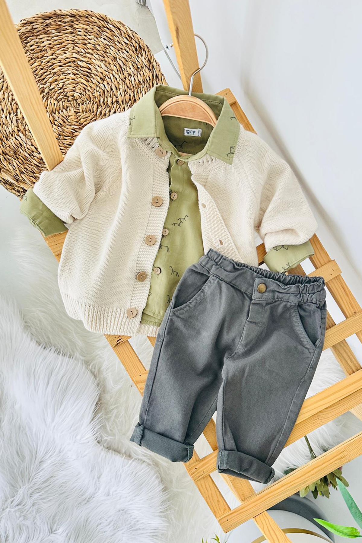 Miniğimin Cicileri Şık Triko Hırkalı Desenli Gömlek Pantolon Erkek Bebek 3’lü Takım - Krem