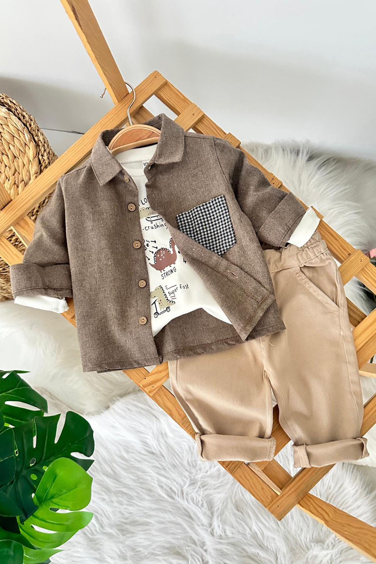 Miniğimin Cicileri Dino Desenli Kare Cep Detaylı Gömlekli Erkek Bebek 3’lü Takım - Kahverengi