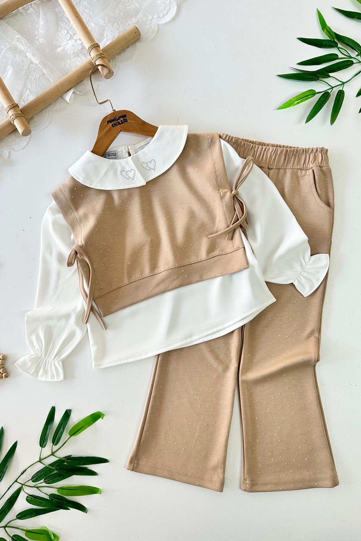 Miniğimin Cicileri Kalp Desenli Taşlı 3 lü Kız Çocuk Takım - Kahverengi