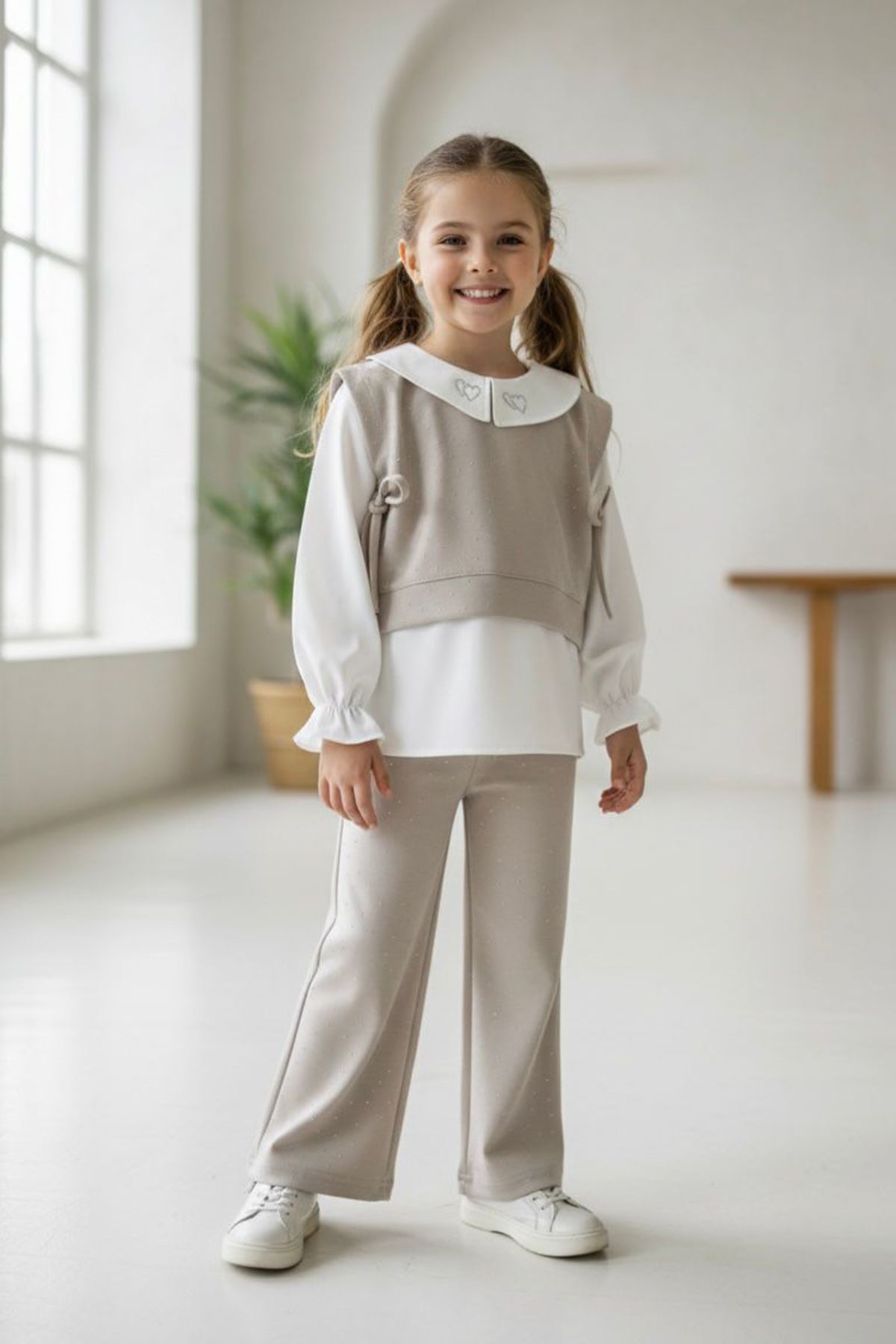 Miniğimin Cicileri Kalp Desenli Taşlı 3 lü Kız Çocuk Takım - Bej