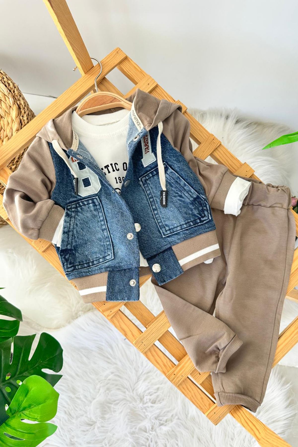 Miniğimin Cicileri 87 Armalı Kot Detaylı Kapüşonlu Erkek Bebek Takım - Vizon