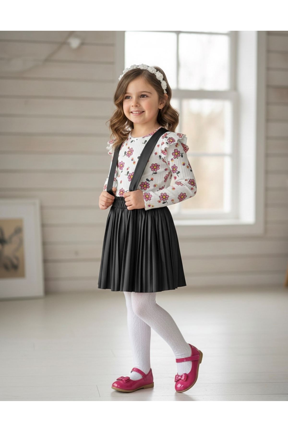 Miniğimin Cicileri Pilise Deri Salopet ve Papatya Baskılı Kız çocuk Takım - Siyah