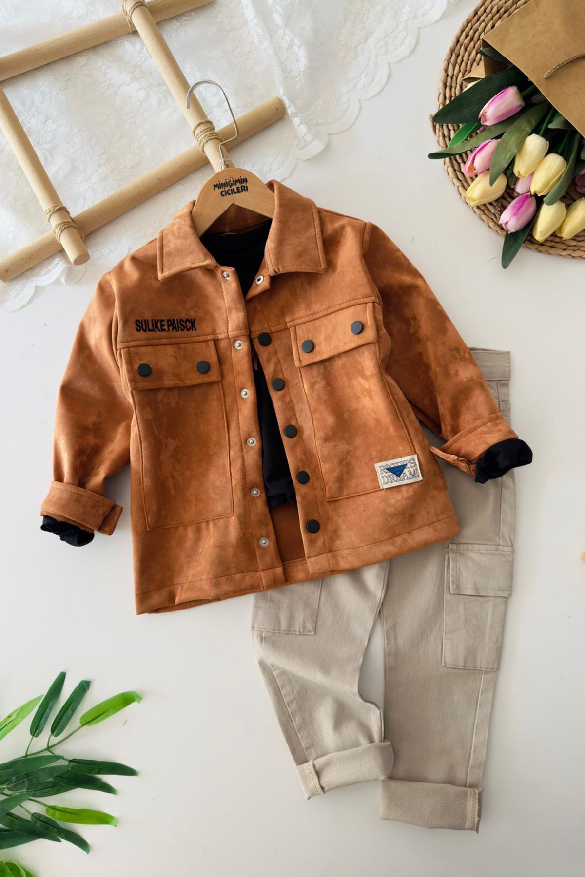 Miniğimin Cicileri Süet Görünümlü Çıtçıt Düğmeli Ceketli Erkek Çocuk 3’lü Takım - Taba