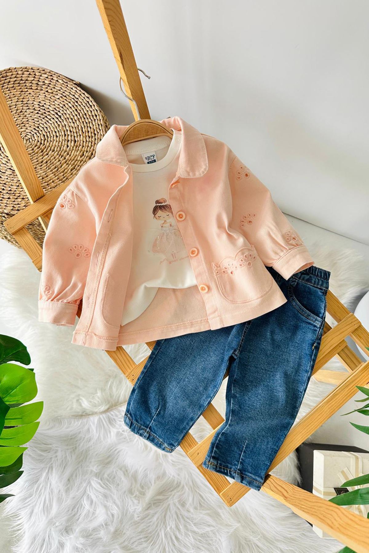 Miniğimin Cicileri Prenses Baskılı Lazer Kesim Ceketli 3 lü  Kız Bebek Takım - Somon