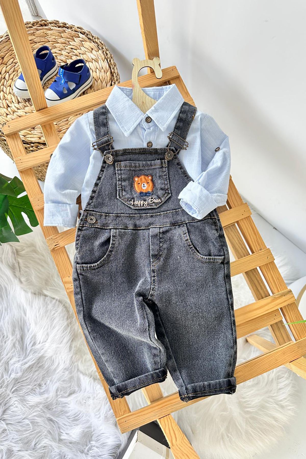 Miniğimin Cicileri Happy Bear İşleme Detaylı Erkek Bebek Salopetli Kot Takım - MaviFüme