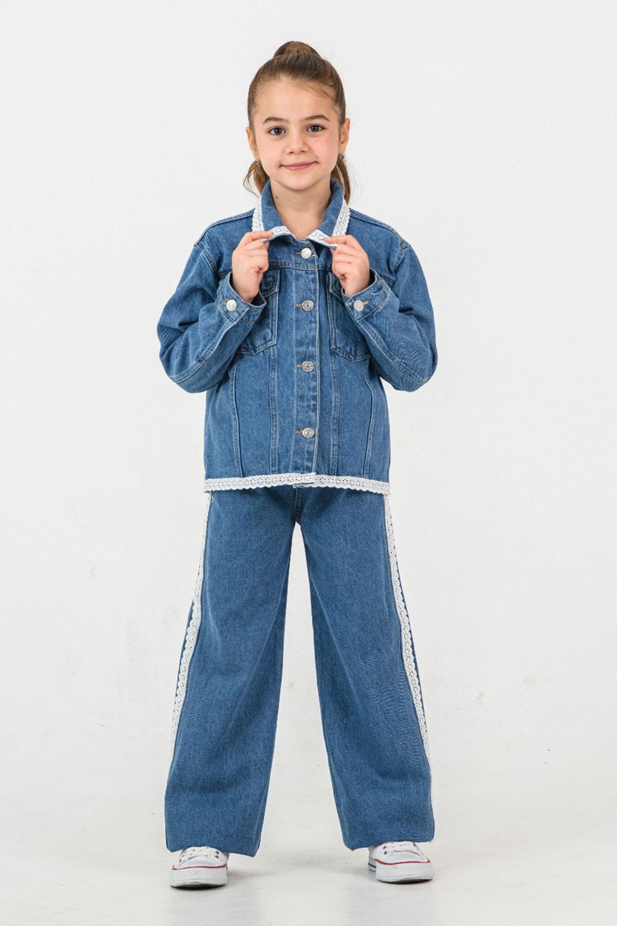 Miniğimin Cicileri Dantel Şerit Detaylı Kot Ceket ve Pantolon Kız Çocuk Takımı - Mavi