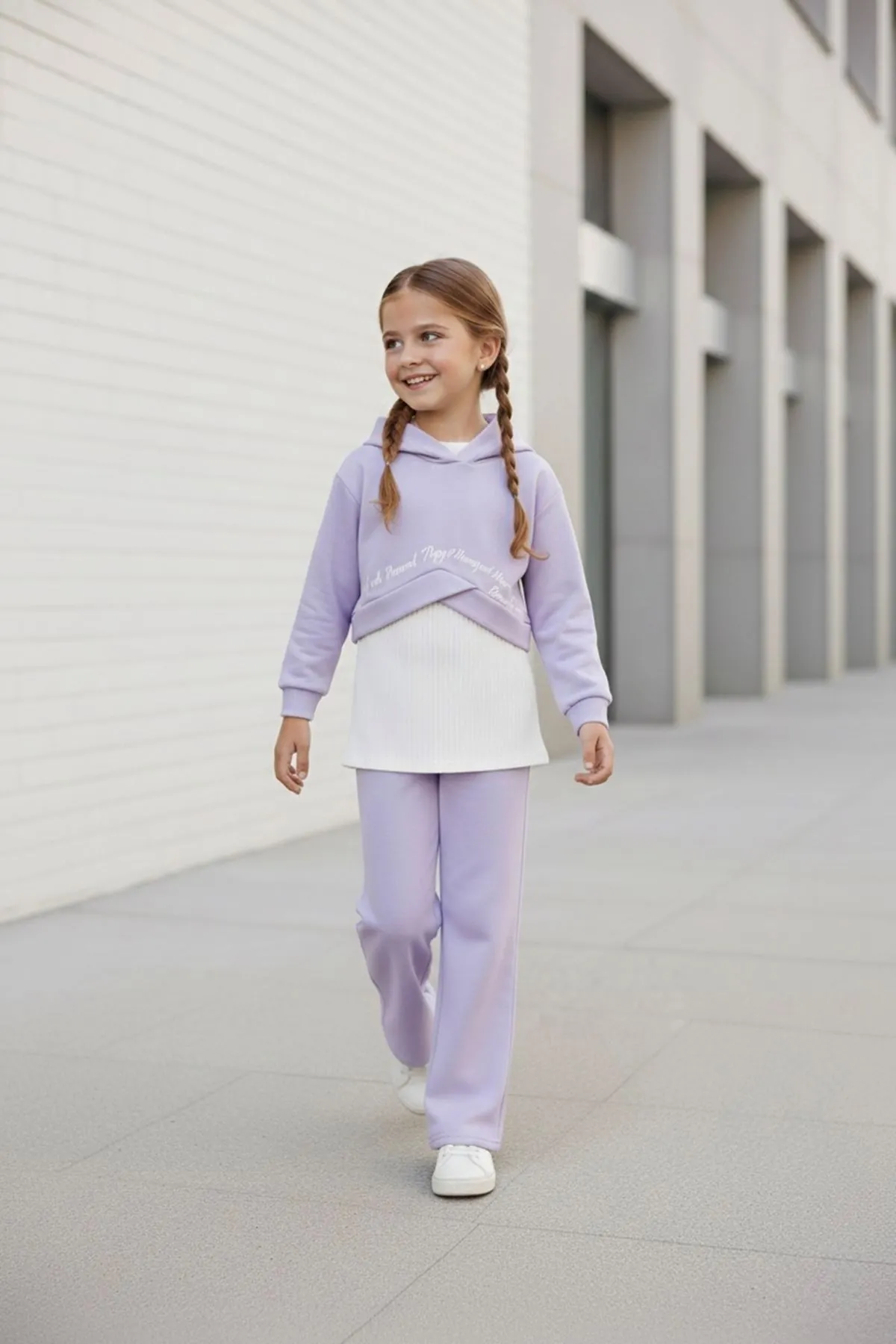 Miniğimin Cicileri Yazı Baskılı Crop Sweatshirt ve Bol Paça Kız Çocuk Eşofman Takımı - Lila