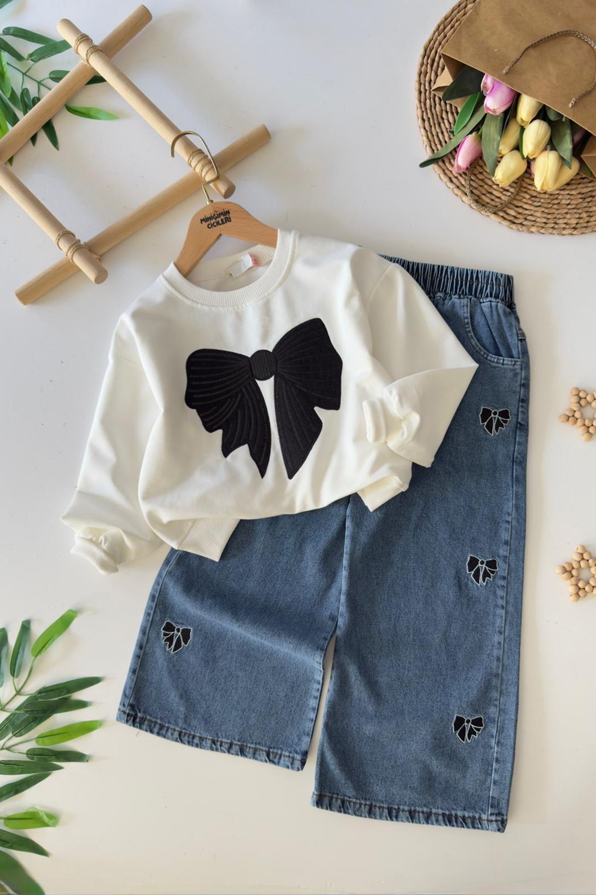 Miniğimin Cicileri Pullu Fiyonk İşleme Detaylı Kız Çocuk 2 li Takım - Ekru