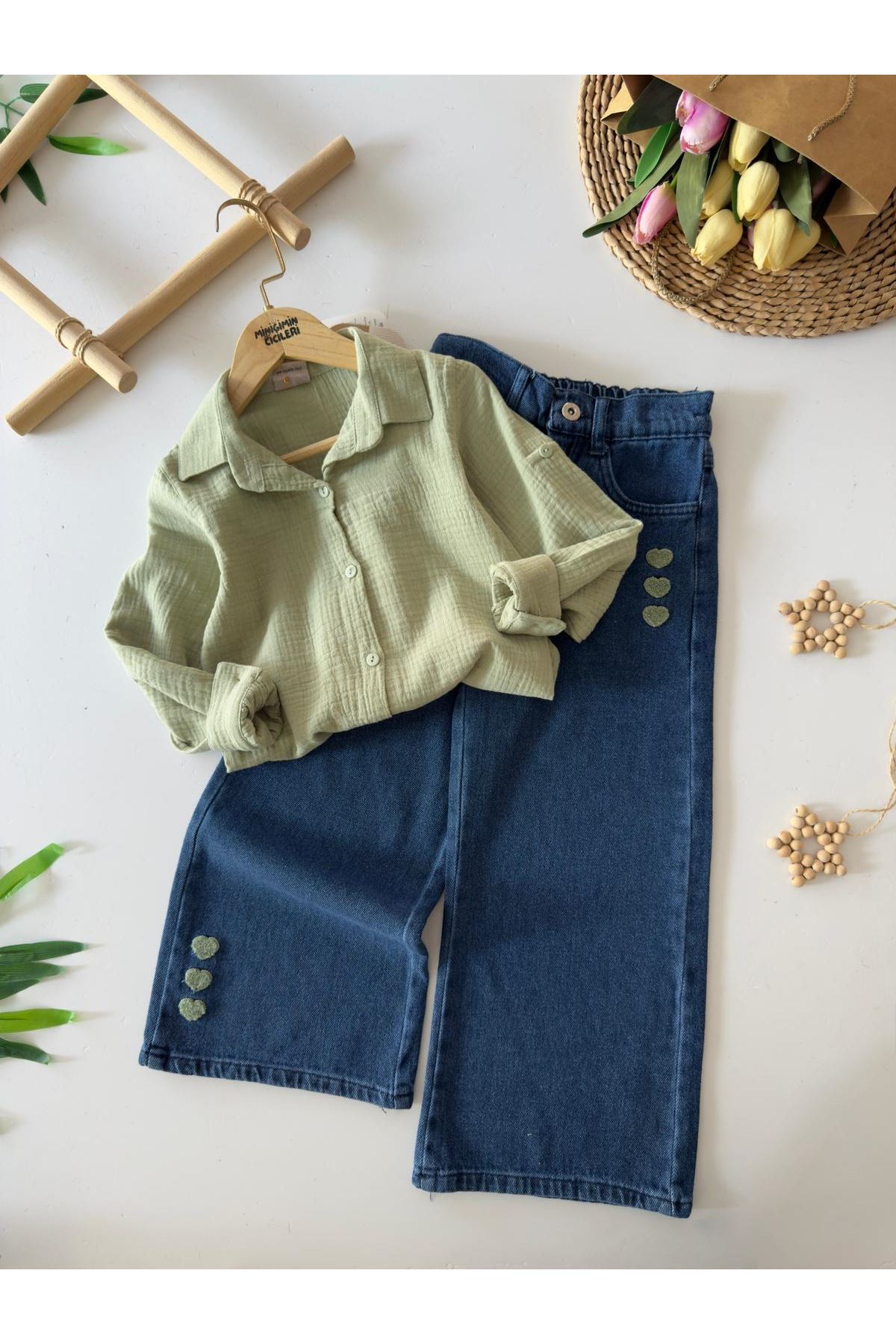 Miniğimin Cicileri Kalp Detaylı Şişme Yelekli Kız Çocuk Müslin Gömlekli 3 lü Takım - Yeşil