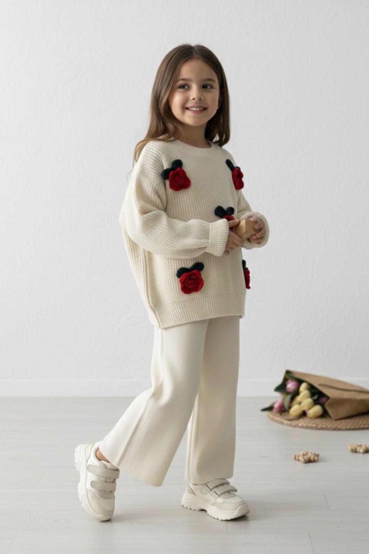 Miniğimin Cicileri Gül Detaylı Triko Kazaklı Kız Çocuk 2 li Takım - Krem