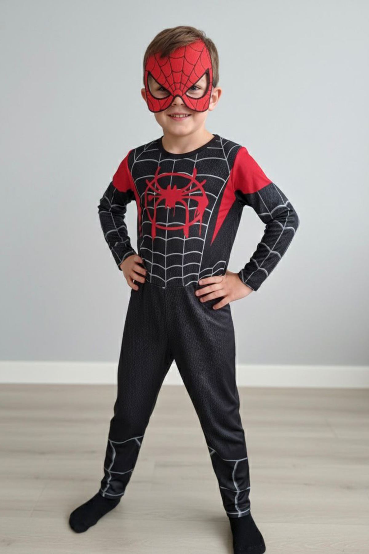Miniğimin Cicileri Örümcek  Baskılı  Erkek Çocuk Kostüm - Siyah