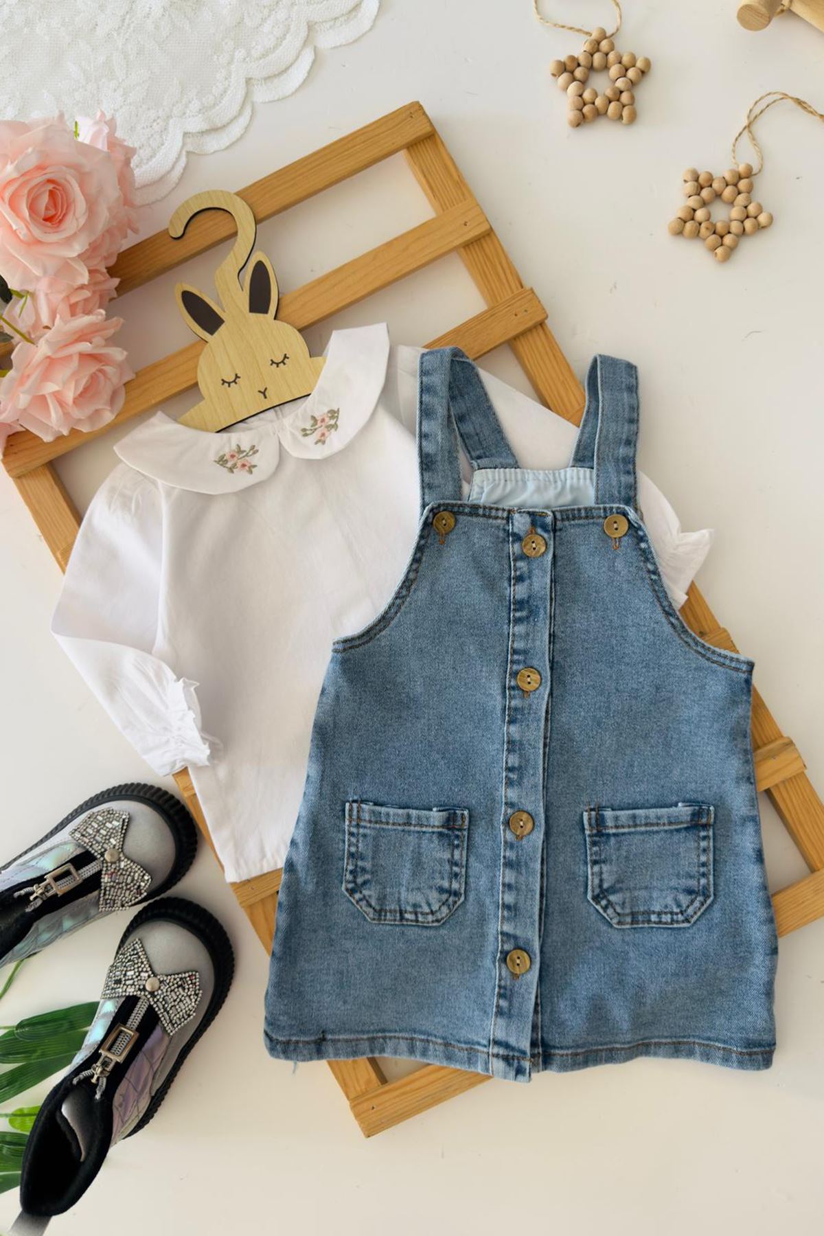 Miniğimin Cicileri Yaka Çiçek İşleme Detaylı Kot Jileli Kız Çocuk Takım - Mavi