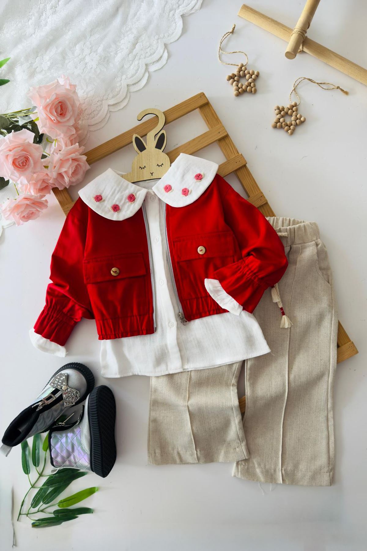 Miniğimin Cicileri Gül İşleme  Detaylı Ceketli 3 lü Kız Çocuk Takım - Kırmızı