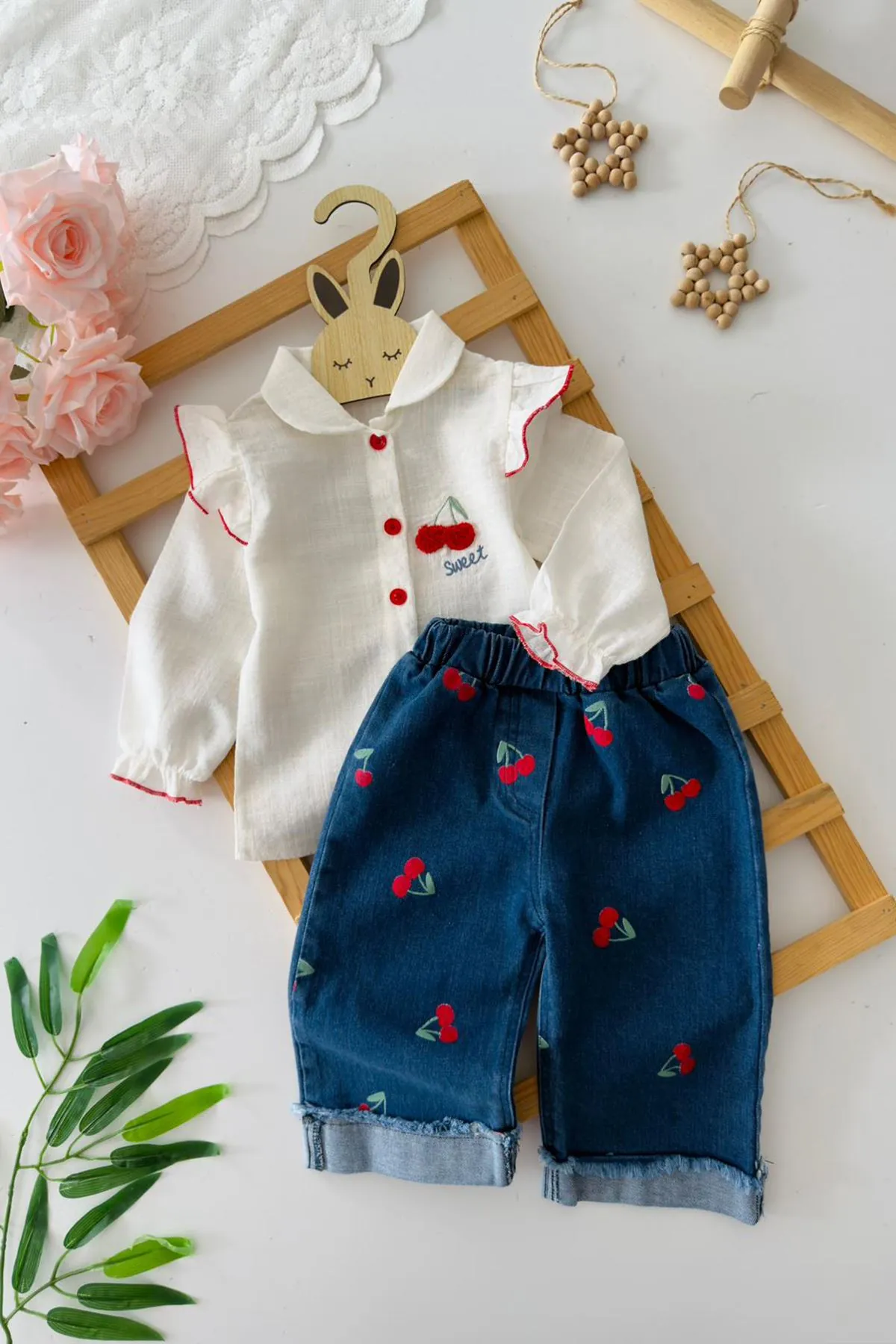 Miniğimin Cicileri Kiraz Desenli Volanlı Kız Bebek 2 li Takım - Ekru
