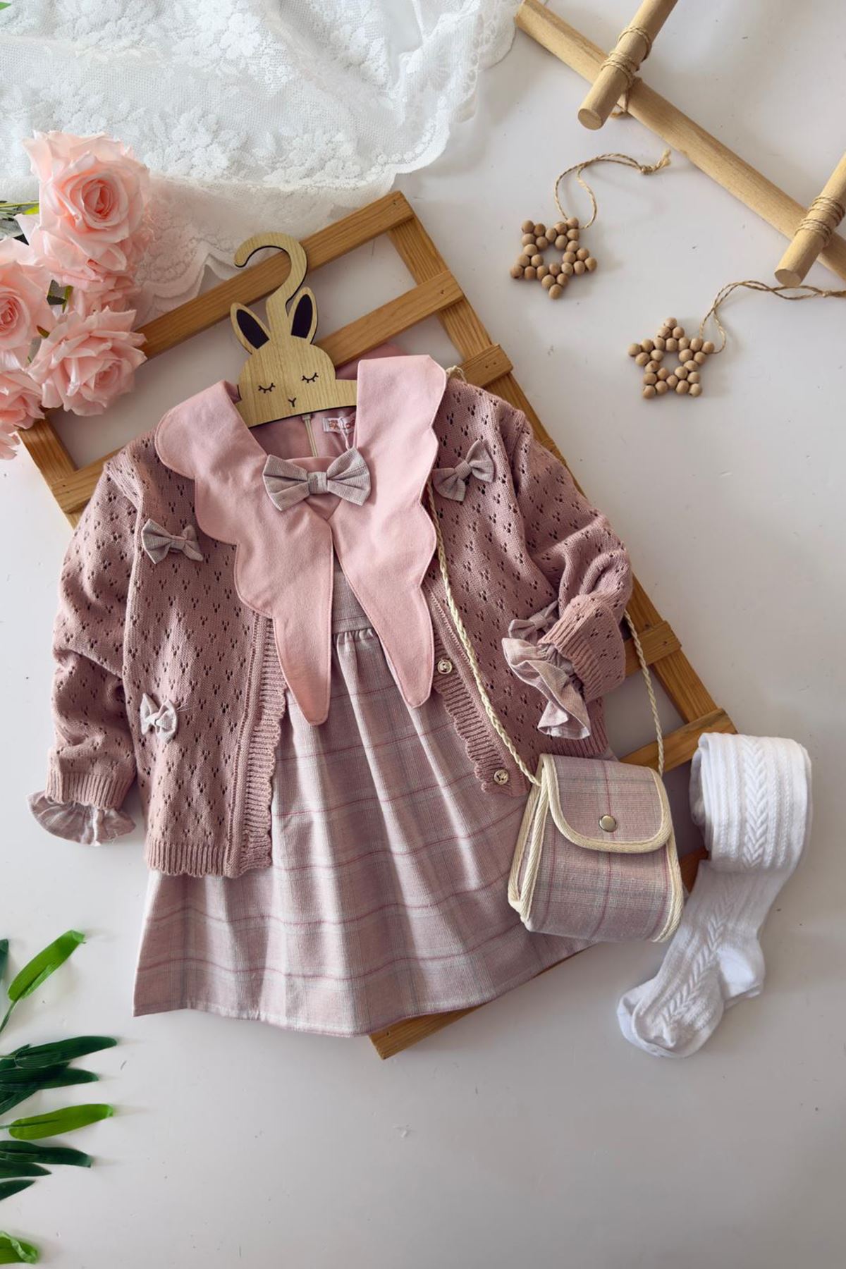 Miniğimin Cicileri Fiyonk Detaylı Triko Hırkalı Asimetrik Yakalı Kız Çocuk 4 lü Elbise Takımı - Gül Kurusu