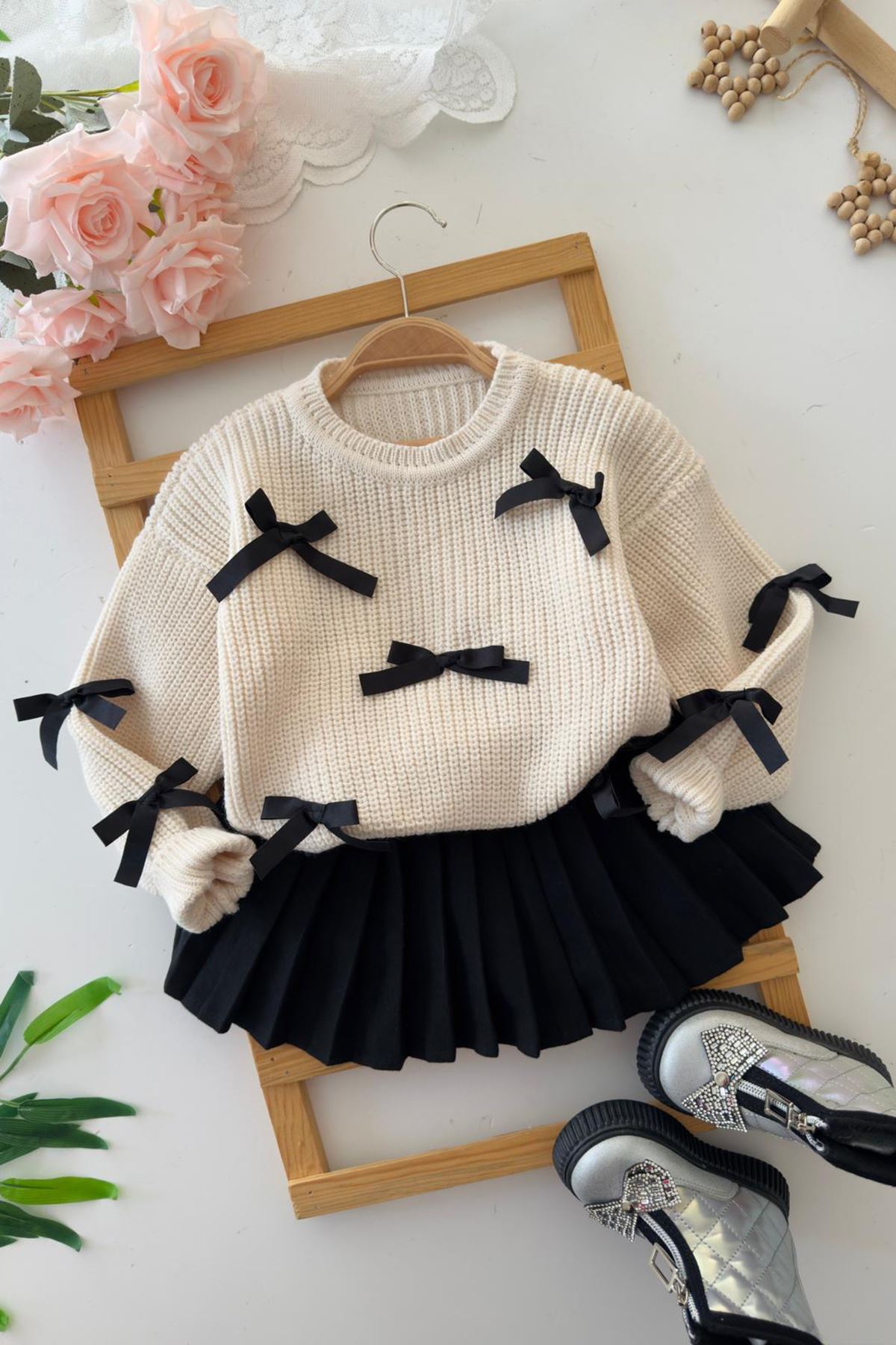 Miniğimin Cicileri Fiyonk Triko Hırkalı PileLi Şort Etekli Kız Çocuk 2 li Takım - Ekru