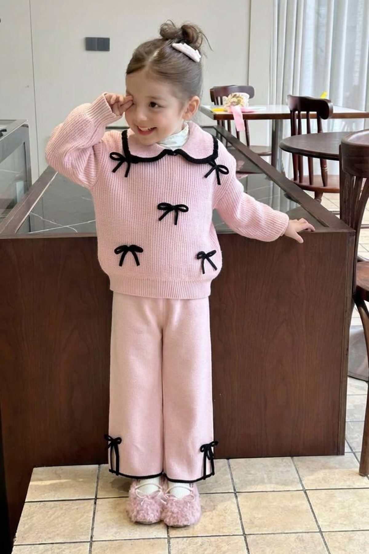 Miniğimin Cicileri Fiyonk Detaylı Triko Kazak ve Pantolon 2’li Kız Takımı - Pembe