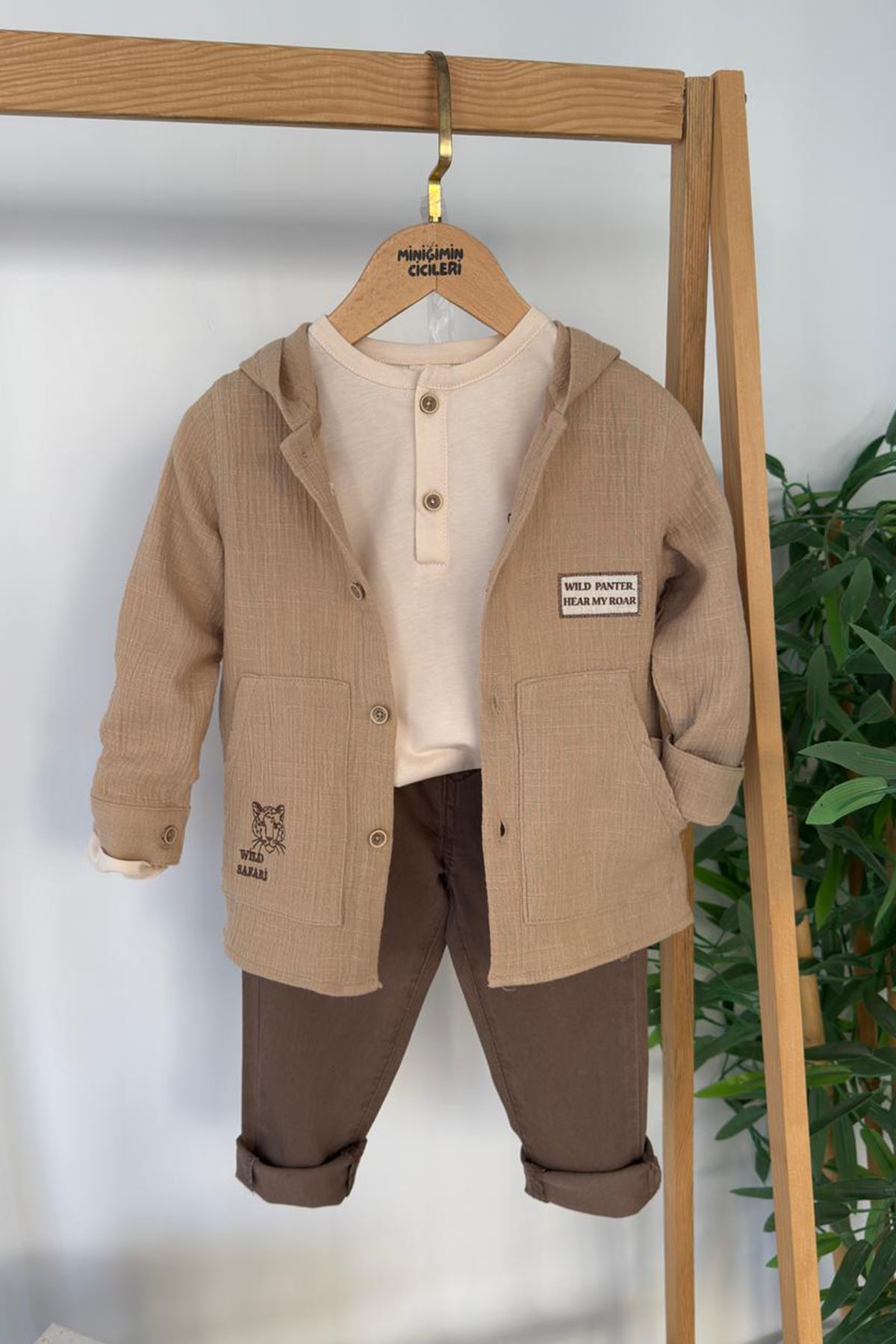 Miniğimin Cicileri Premium Kaplan Baskılı Müslin Erkek Çocuk Kapüşonlu 3 lü Takım - Camel
