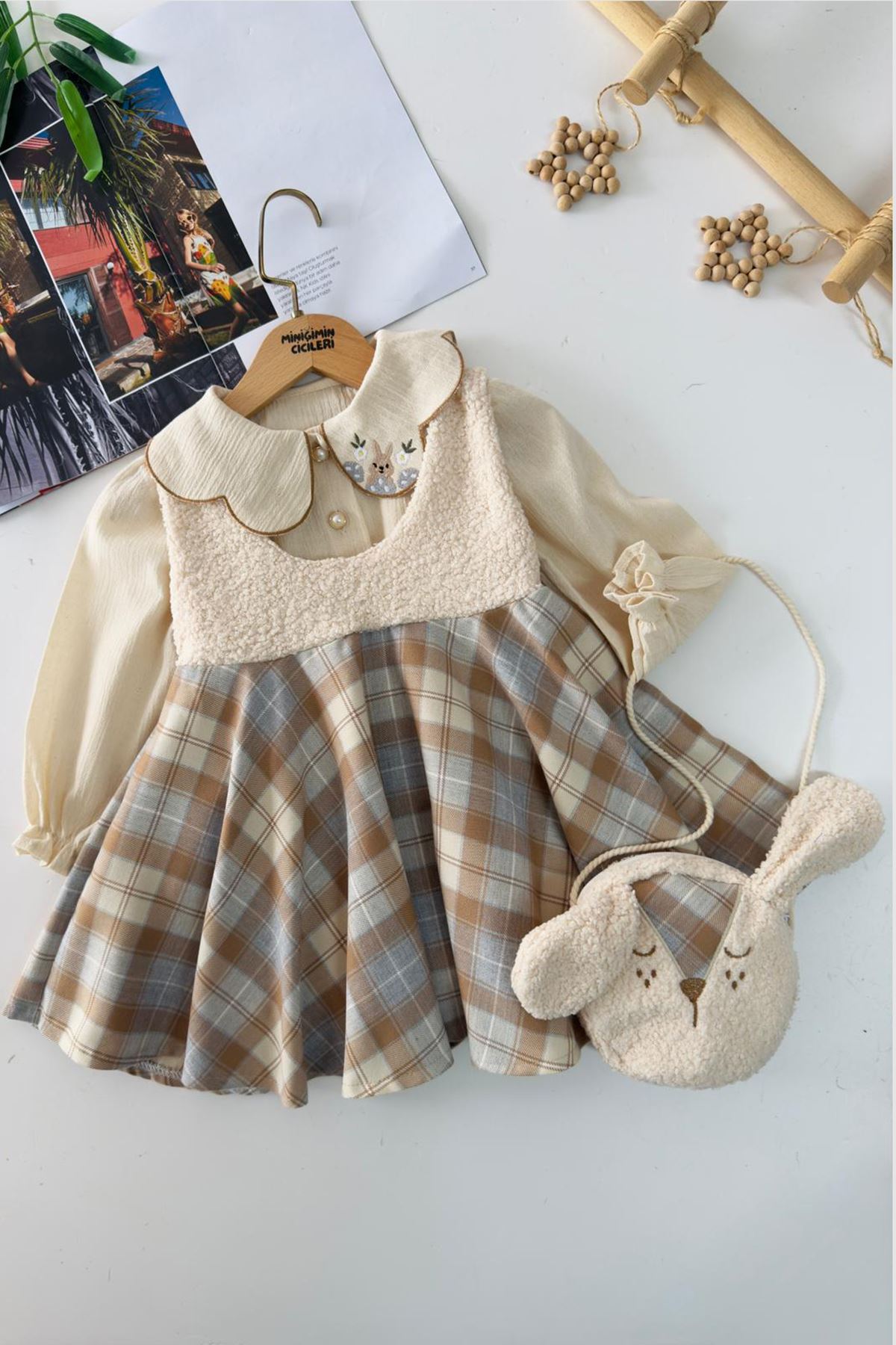 Miniğimin Cicileri Ekose Detaylı Elbise Yaka İşleme Detaylı Gömlekli Kız Çocuk 3 lü Takım - Bej