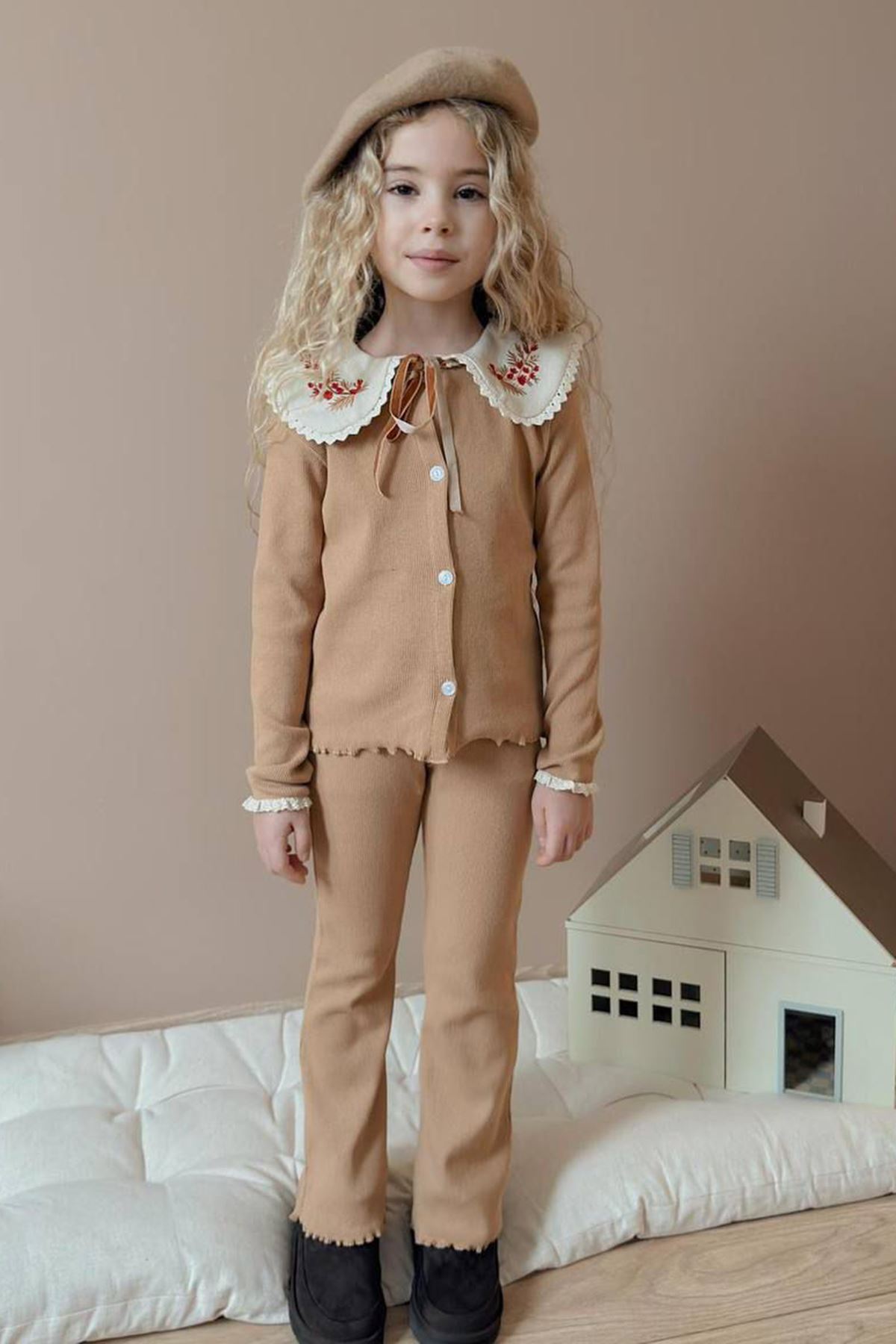 Miniğimin Cicileri Yaka İşleme Detaylı Esnek 2 li Kız Çocuk Takım - Açık Kahve