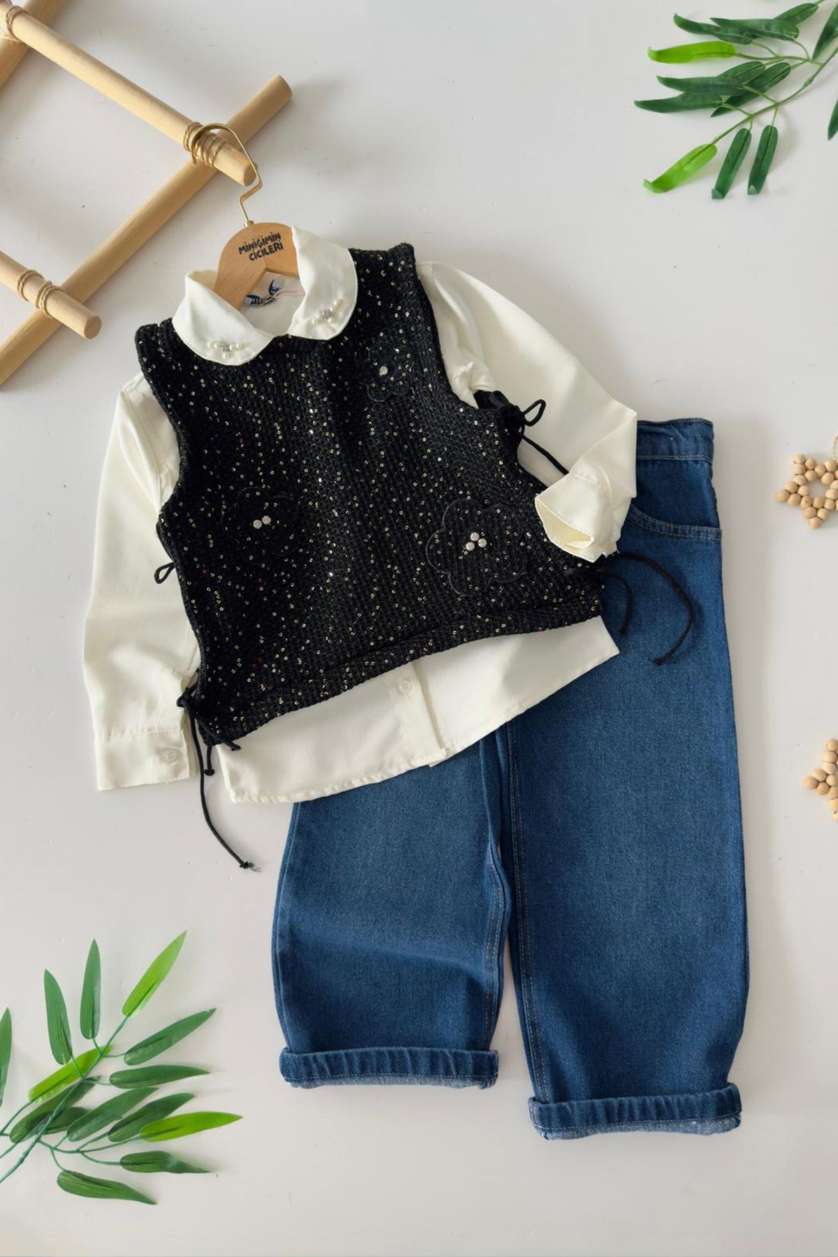Miniğimin Cicileri Papatya Aplikeli Triko Pullu Süveterli Kız Çocuk 3’lü Takım - Siyah