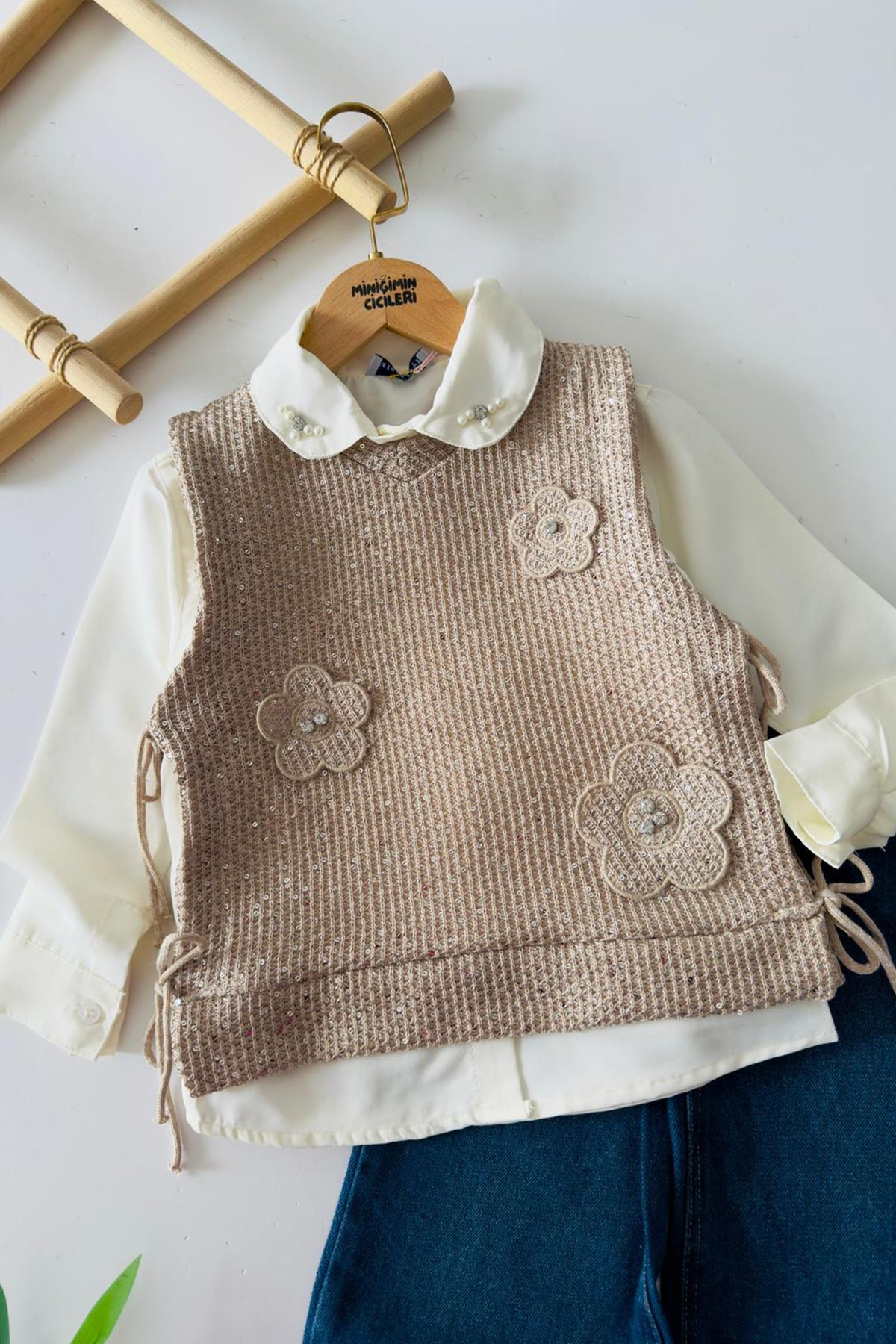 Miniğimin Cicileri Papatya Aplikeli Triko Pullu Süveterli Kız Çocuk 3’lü Takım - Vizon