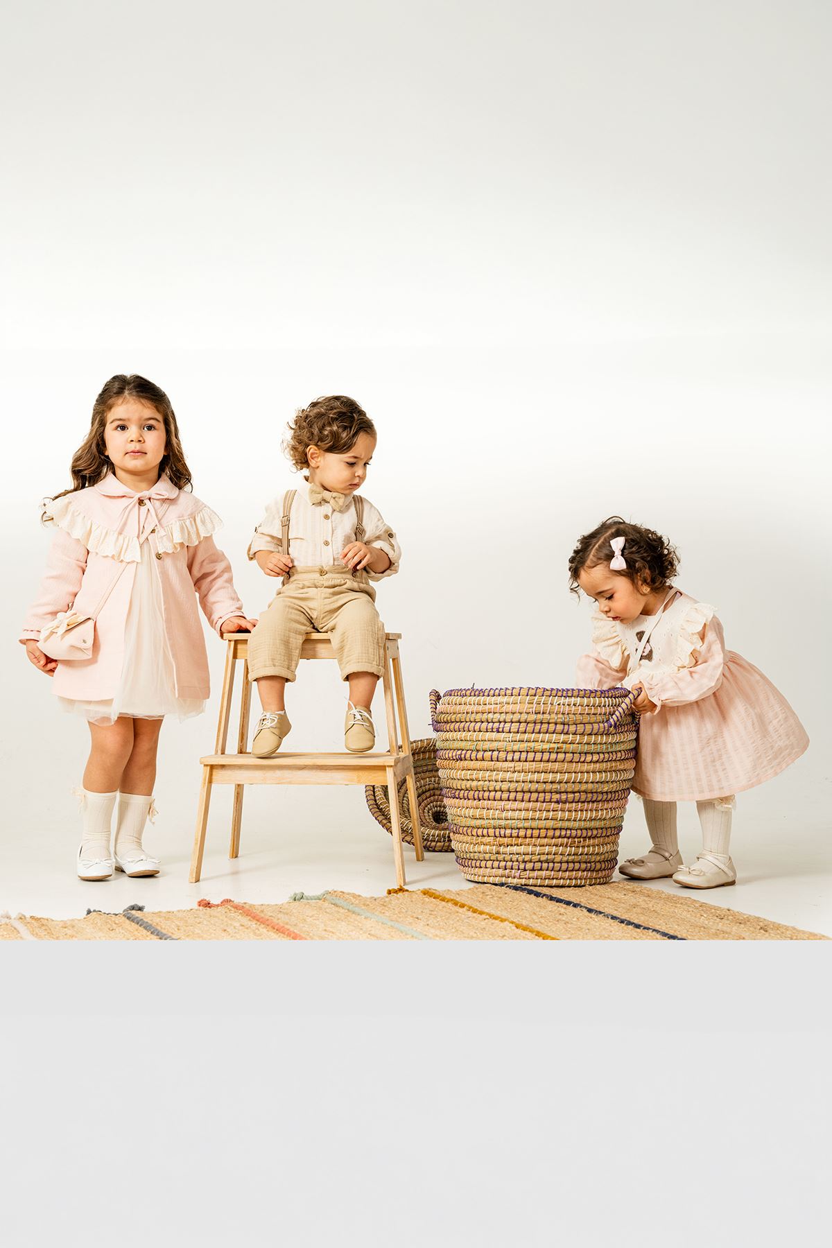 Miniğimin Cicileri Bear Nakışlı Fırfırlı Prenses Elbise 2’li Kız Bebek Takımı - Somon