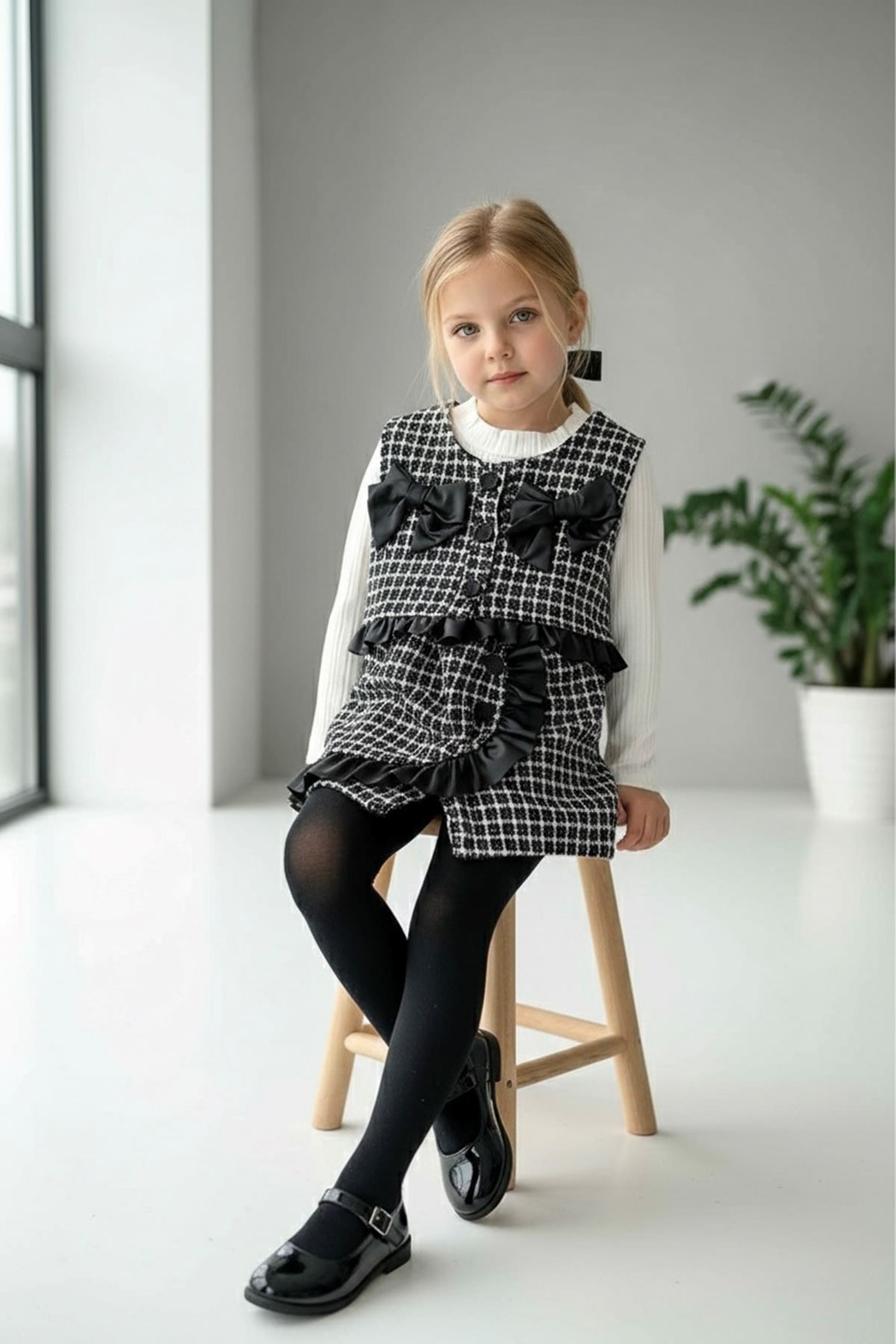 Miniğimin Cicileri Deri Fiyonk Detaylı Chanel Kumaş Şort Etekli 3 lü Takım - Siyah